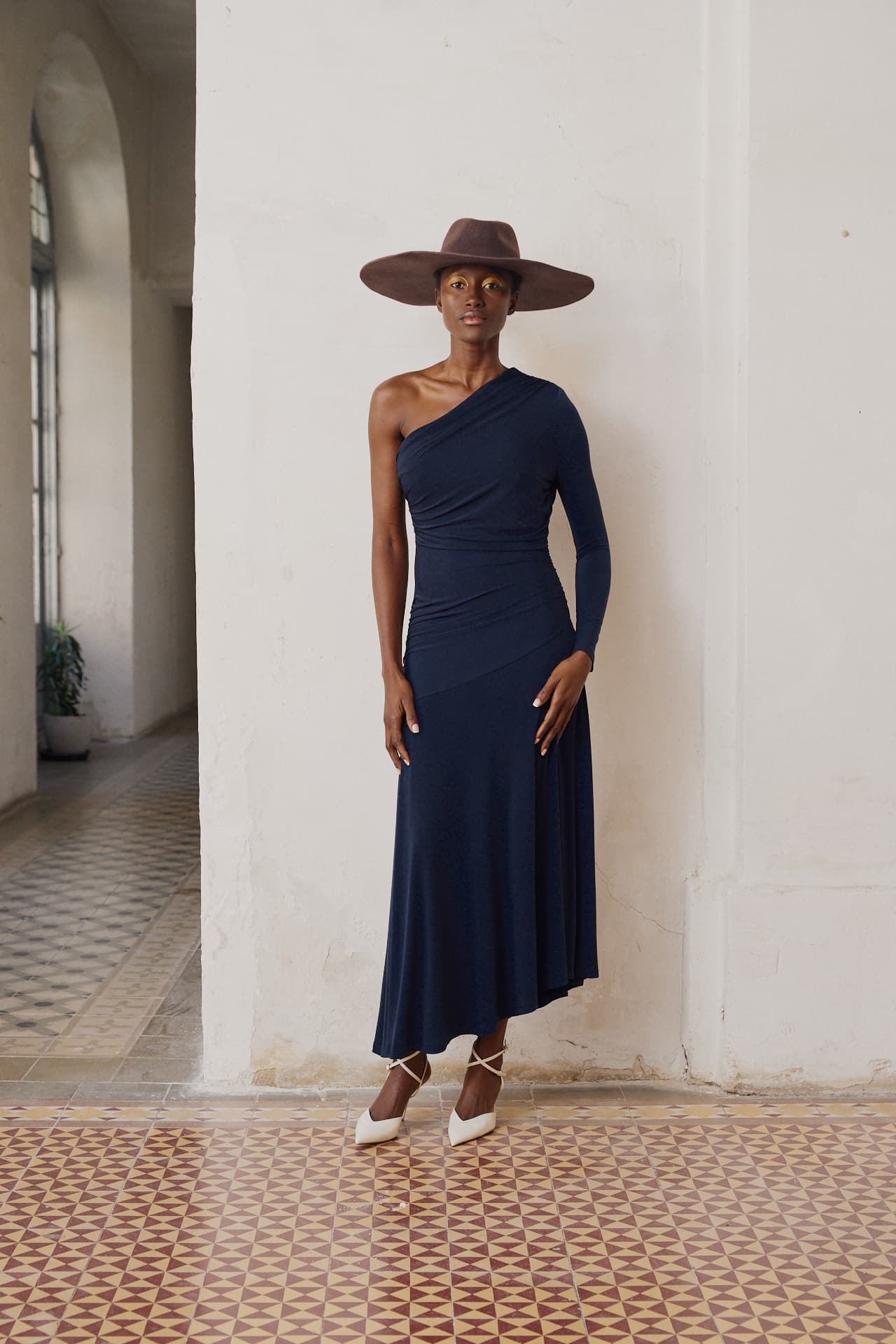 Tendencias en vestidos de invitada y eventos 2025