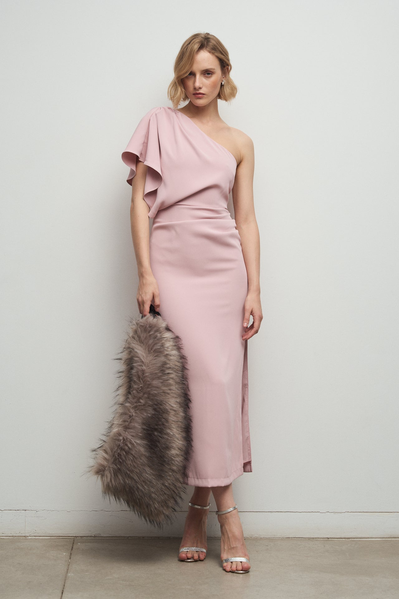 Leah Grey Stole · Lady B ·