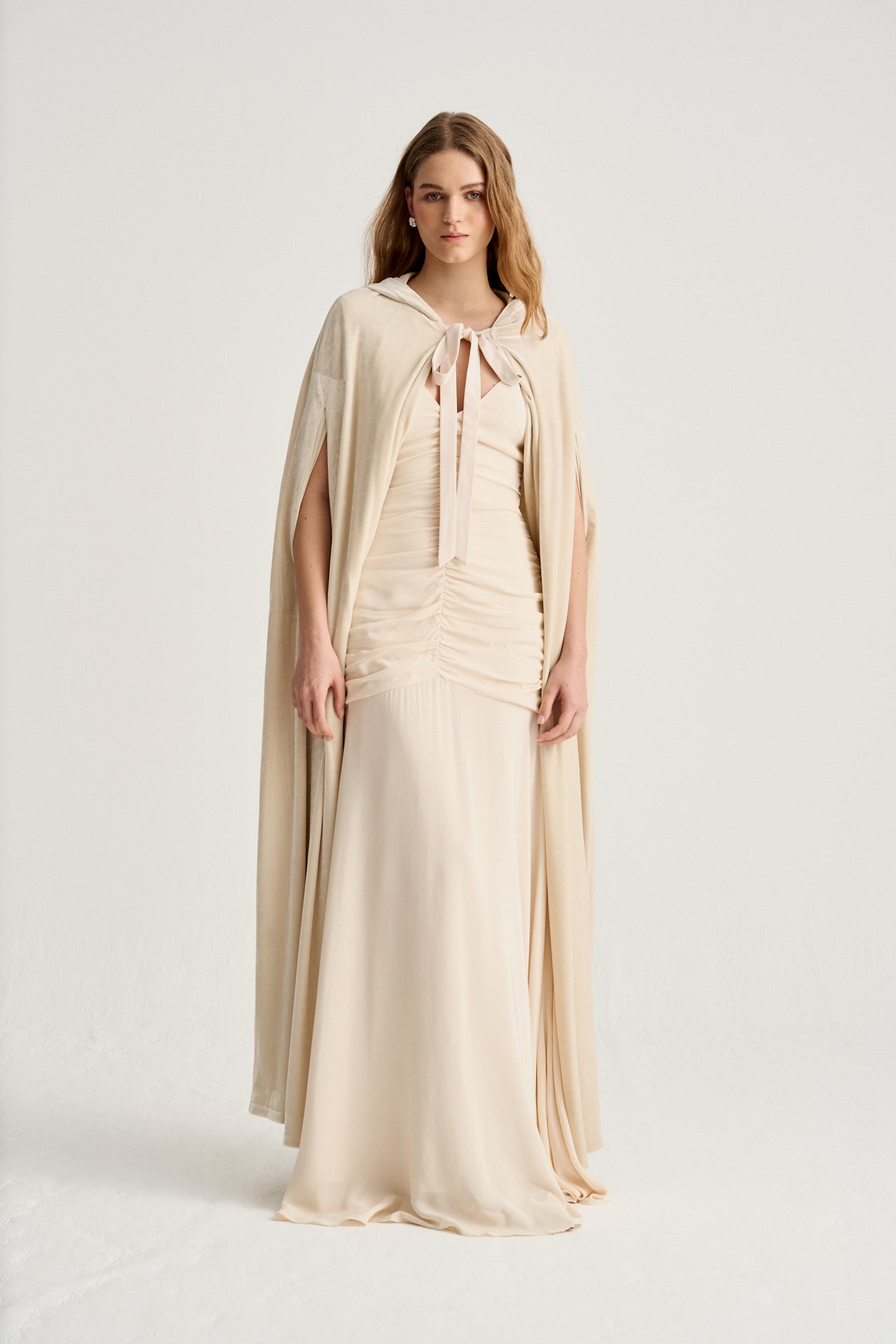 Leonor Bridal Cape · LOVE ·