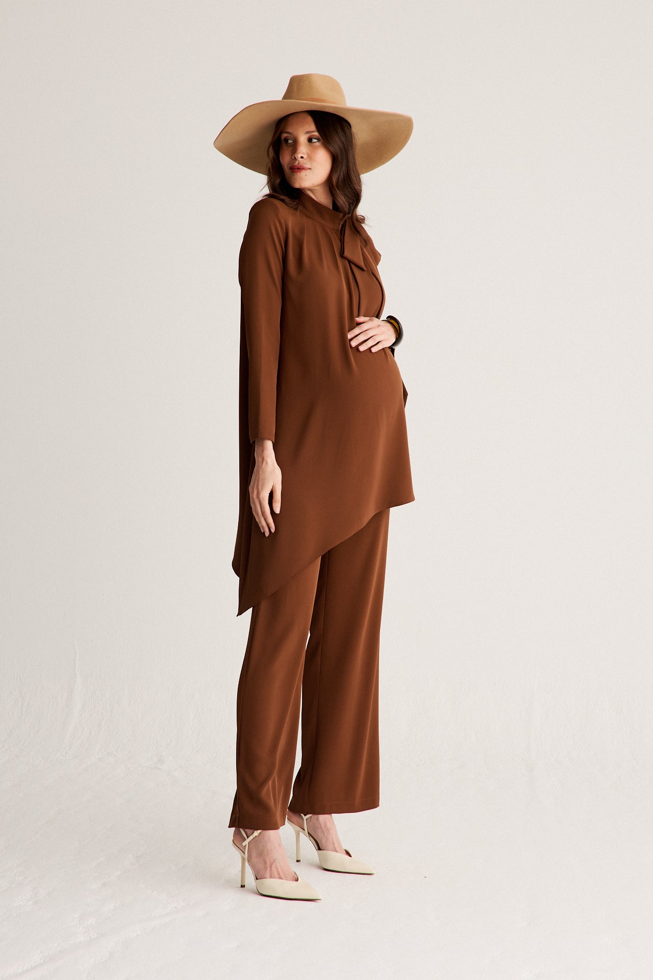 Top Cory Choco · Pregnant ·