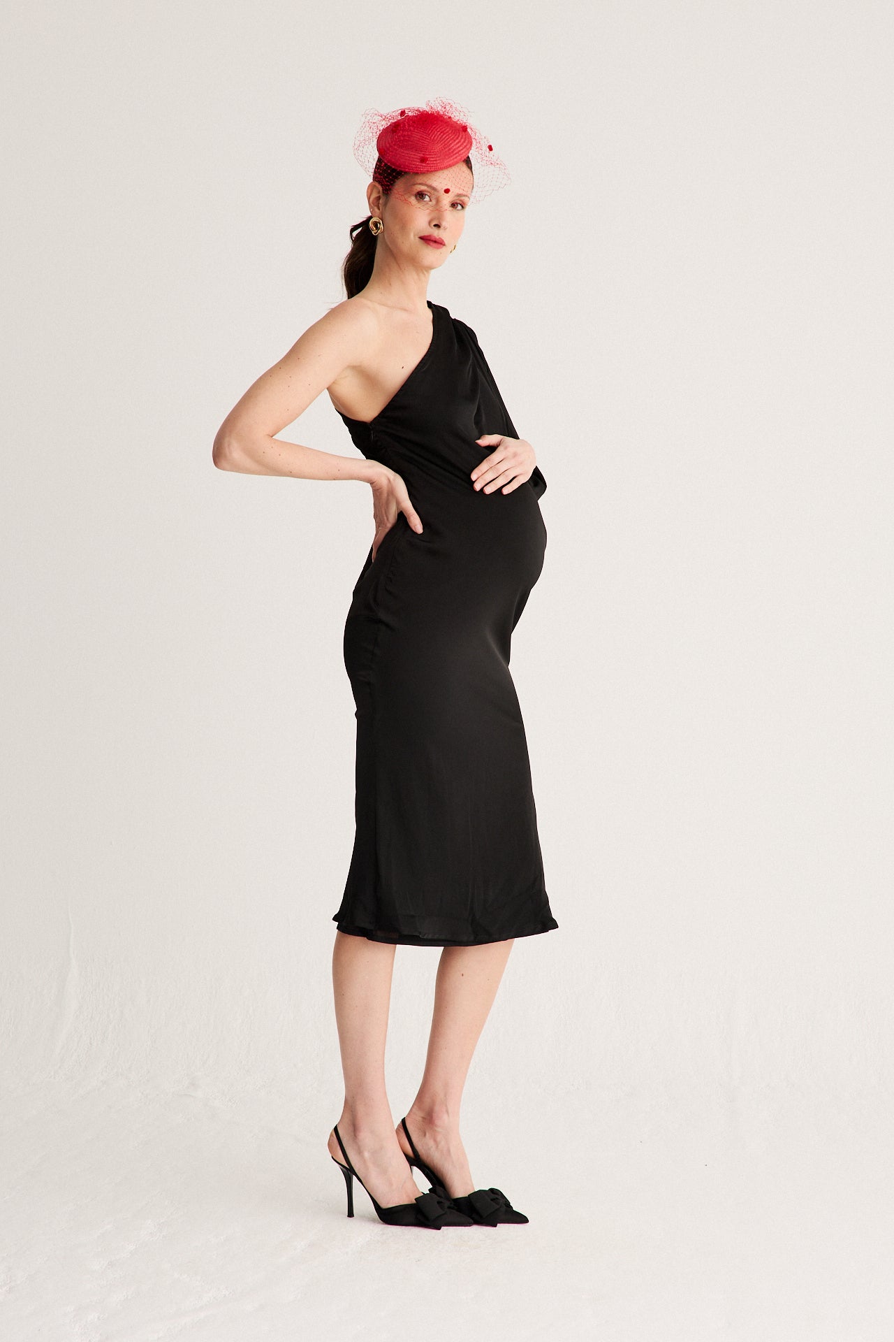 Mindy Noir Midi Dress · Madame ·