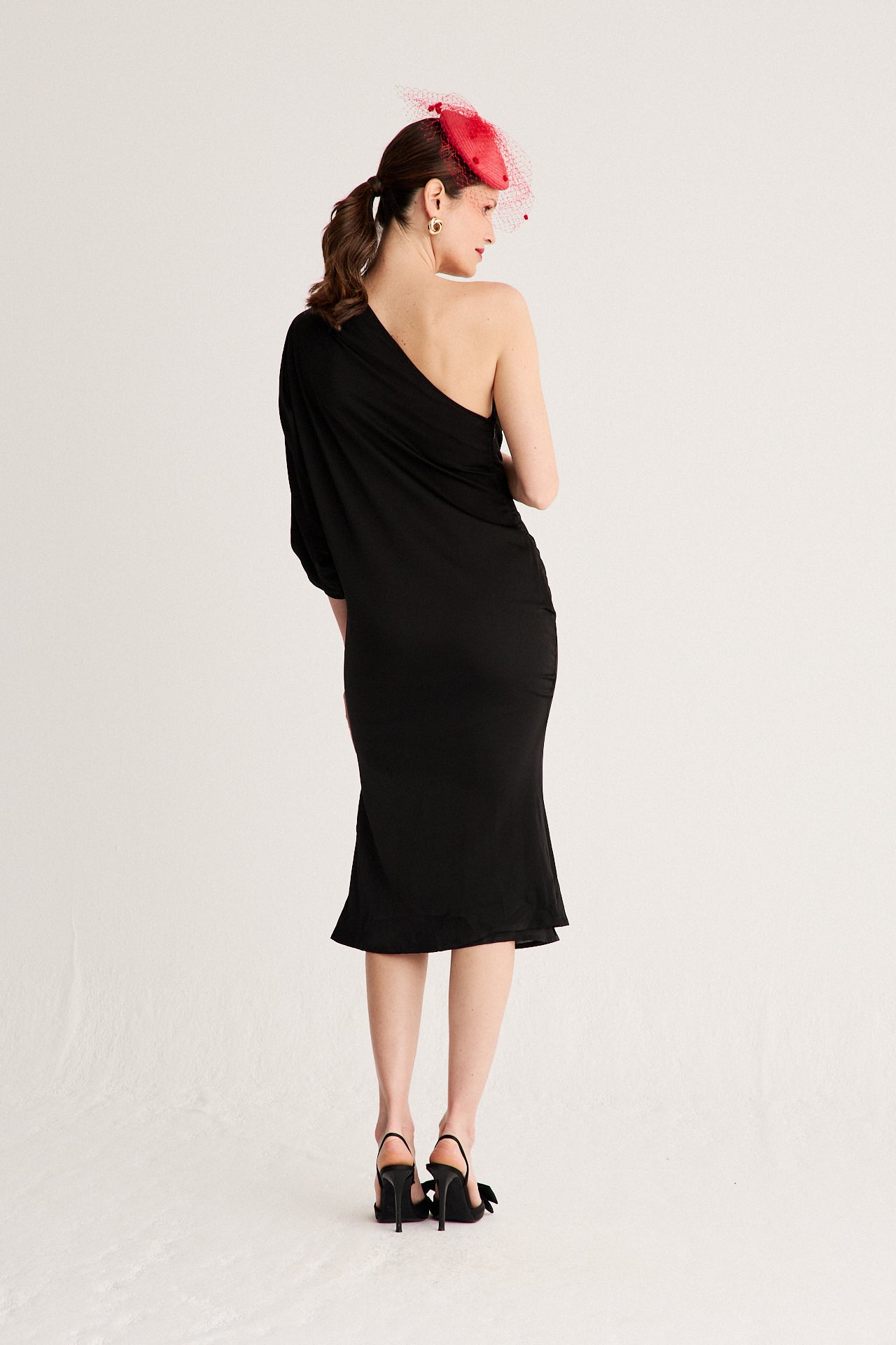 Mindy Noir Midi Dress · Madame ·