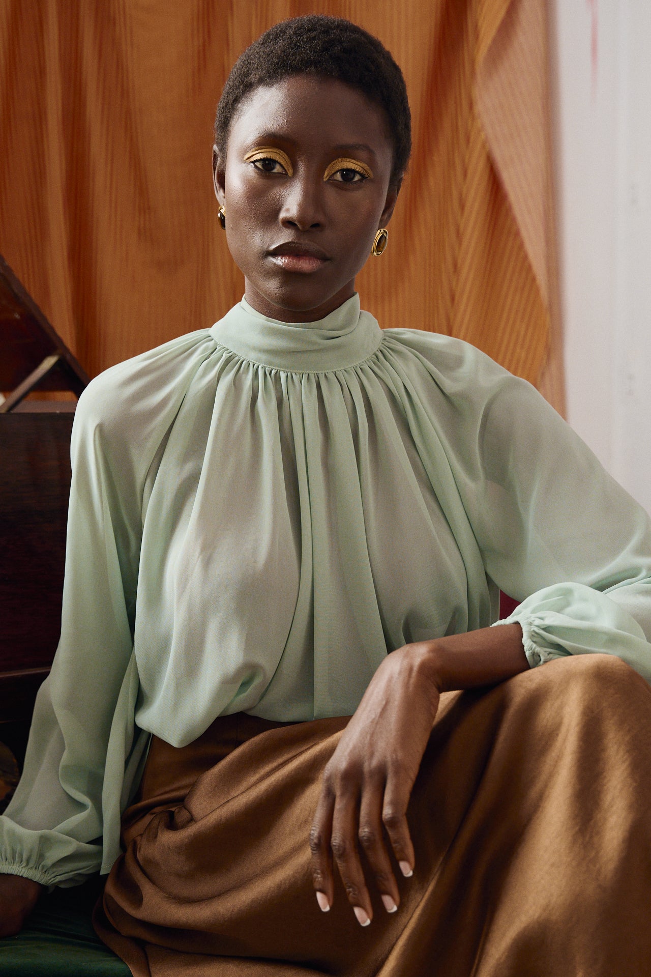 Top Shira · Reverie ·