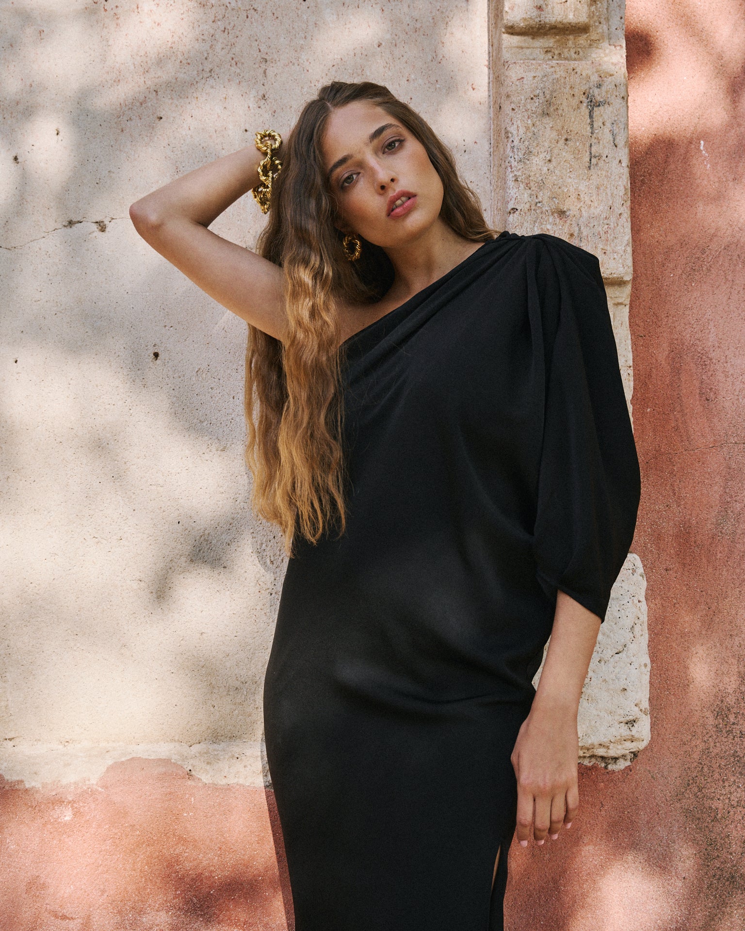 Mindy Noir Midi Dress · Madame ·