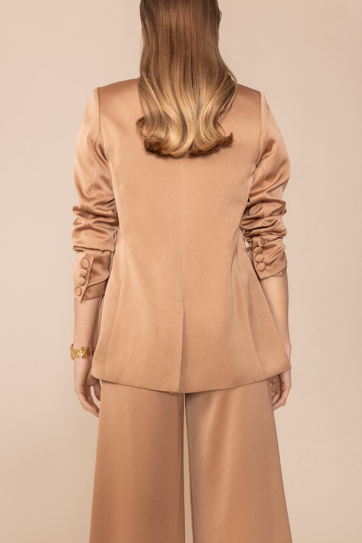 Chaqueta Nooma Latte · Icons ·