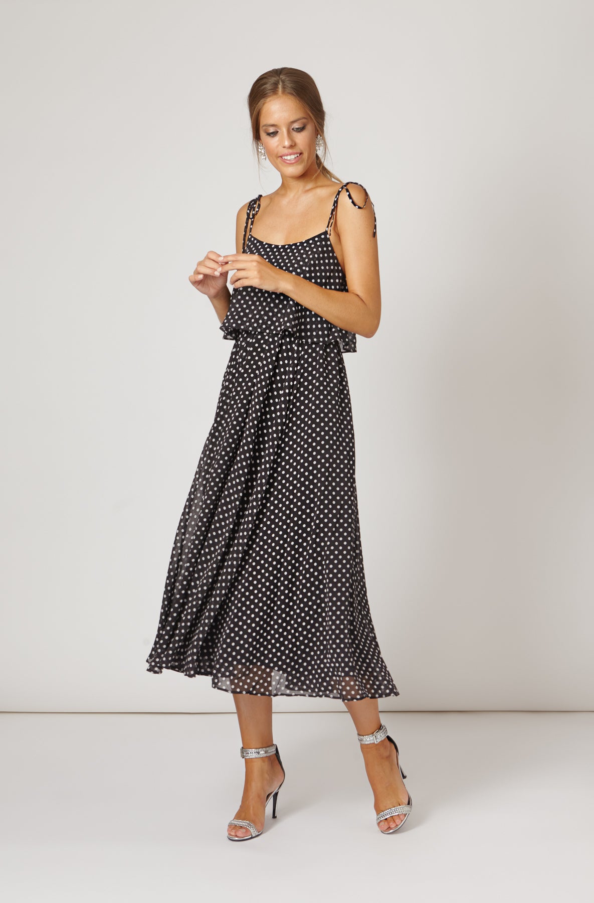 Vestido Yoyo Lunares Negro/Blanco SS19 - brunacoleccion bruna invitadaperfecta invitadaboda invitadabruna boda guest wedding