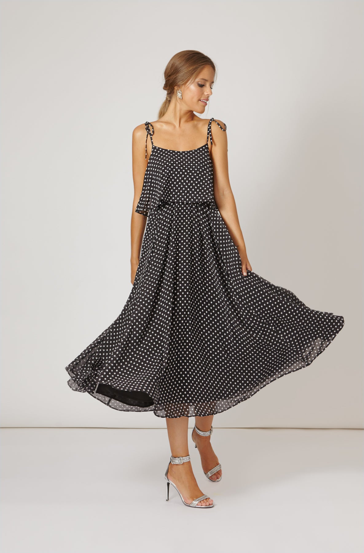 Vestido Yoyo Lunares Negro/Blanco SS19 - brunacoleccion bruna invitadaperfecta invitadaboda invitadabruna boda guest wedding