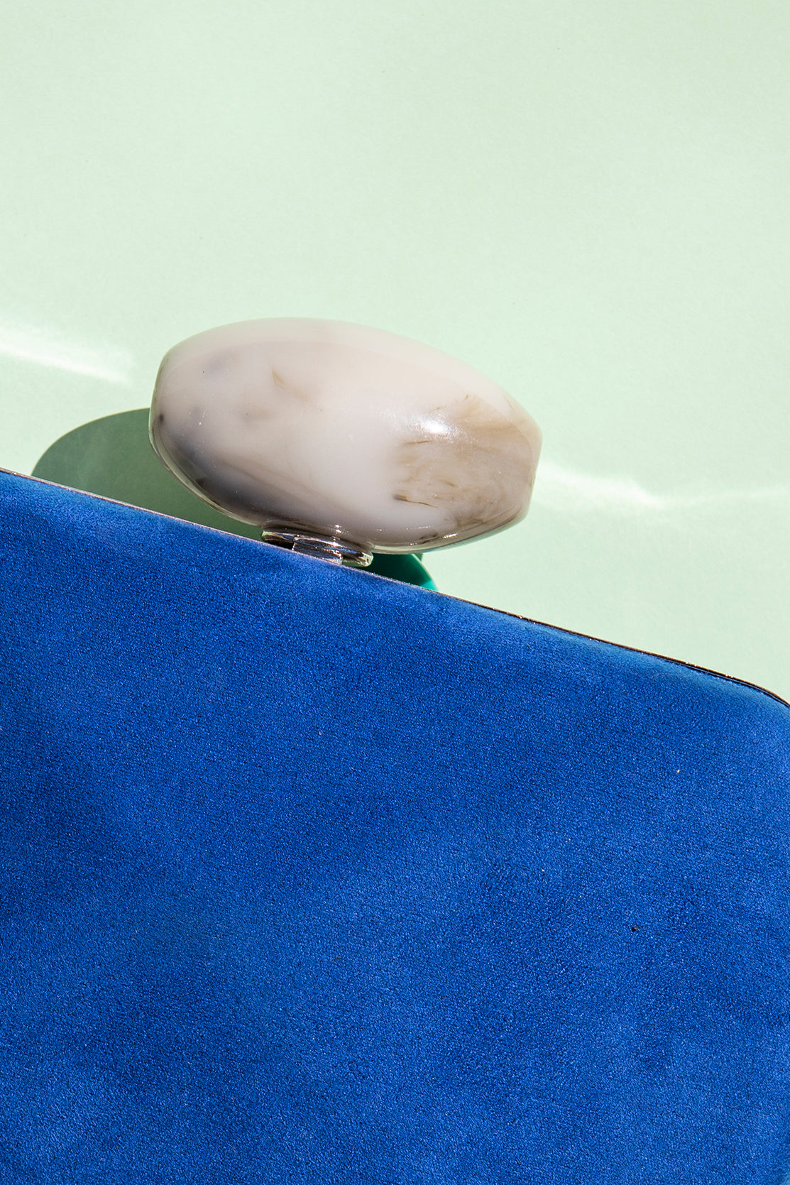Clutch Box Hueso Suede Azulon Spring20 - brunacoleccion bruna invitadaperfecta invitadaboda invitadabruna boda guest wedding
