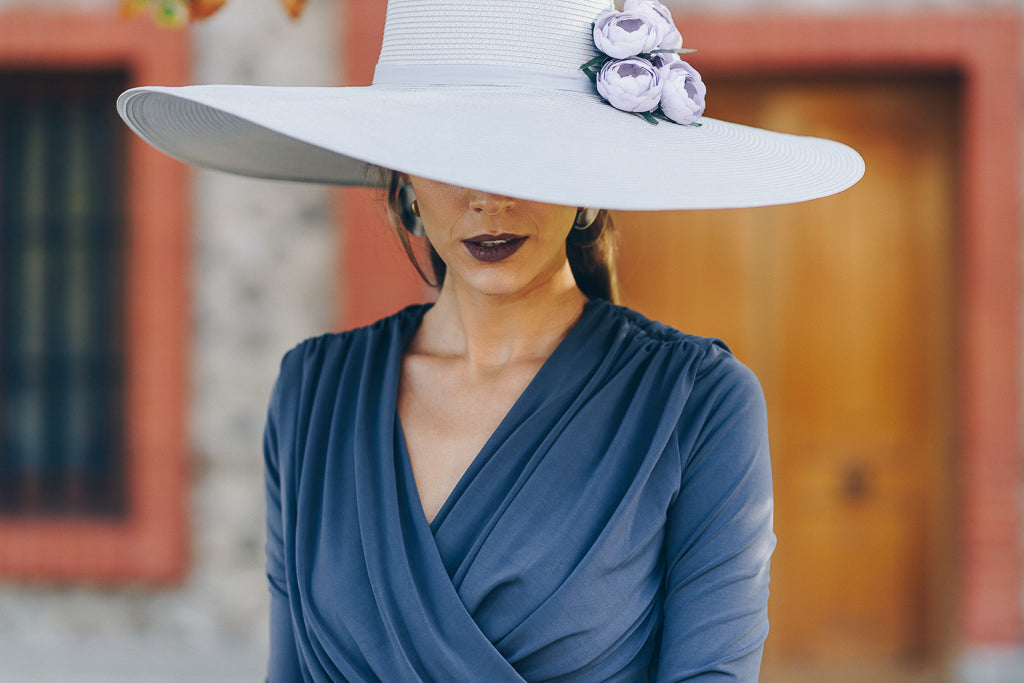 Pamela Grey & Lavender Peony - brunacoleccion bruna invitadaperfecta invitadaboda invitadabruna boda guest wedding