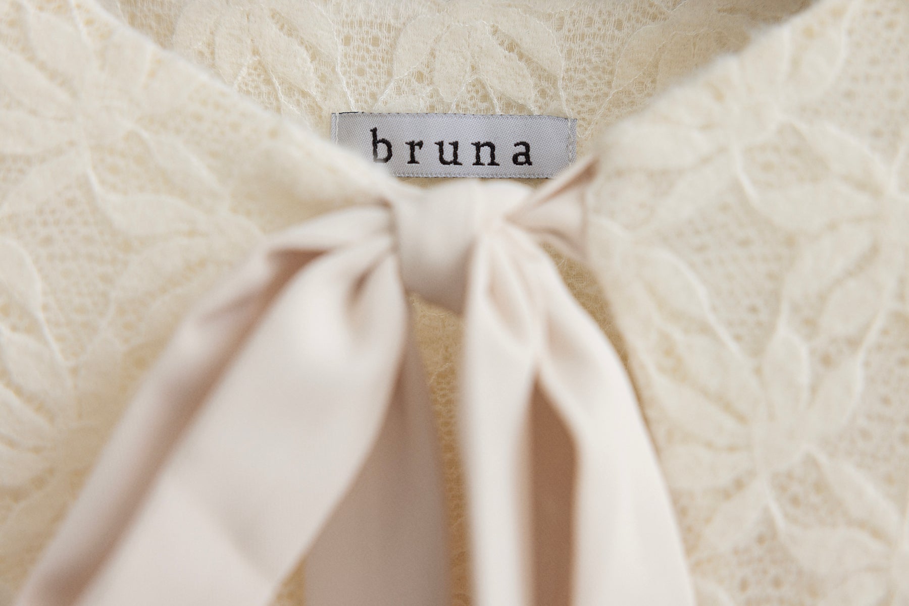 Capa de Novia Greta · LOVE · - Bruna