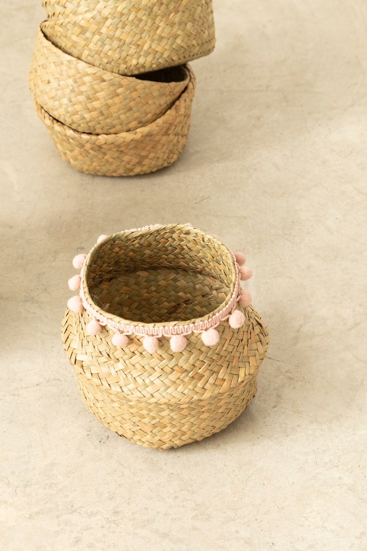 Cesta Plegable Pompon Rosa · Deco · - Bruna