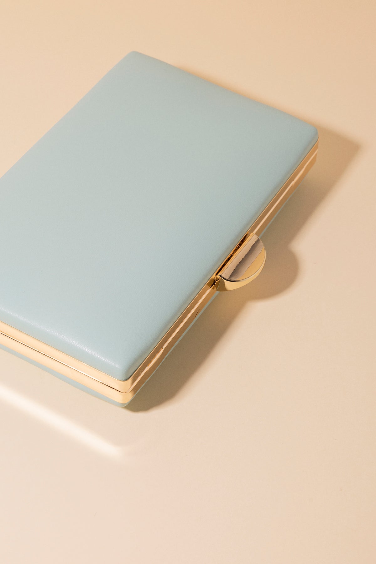 Clutch Iris Aguamarina · Hamptons · - Bruna