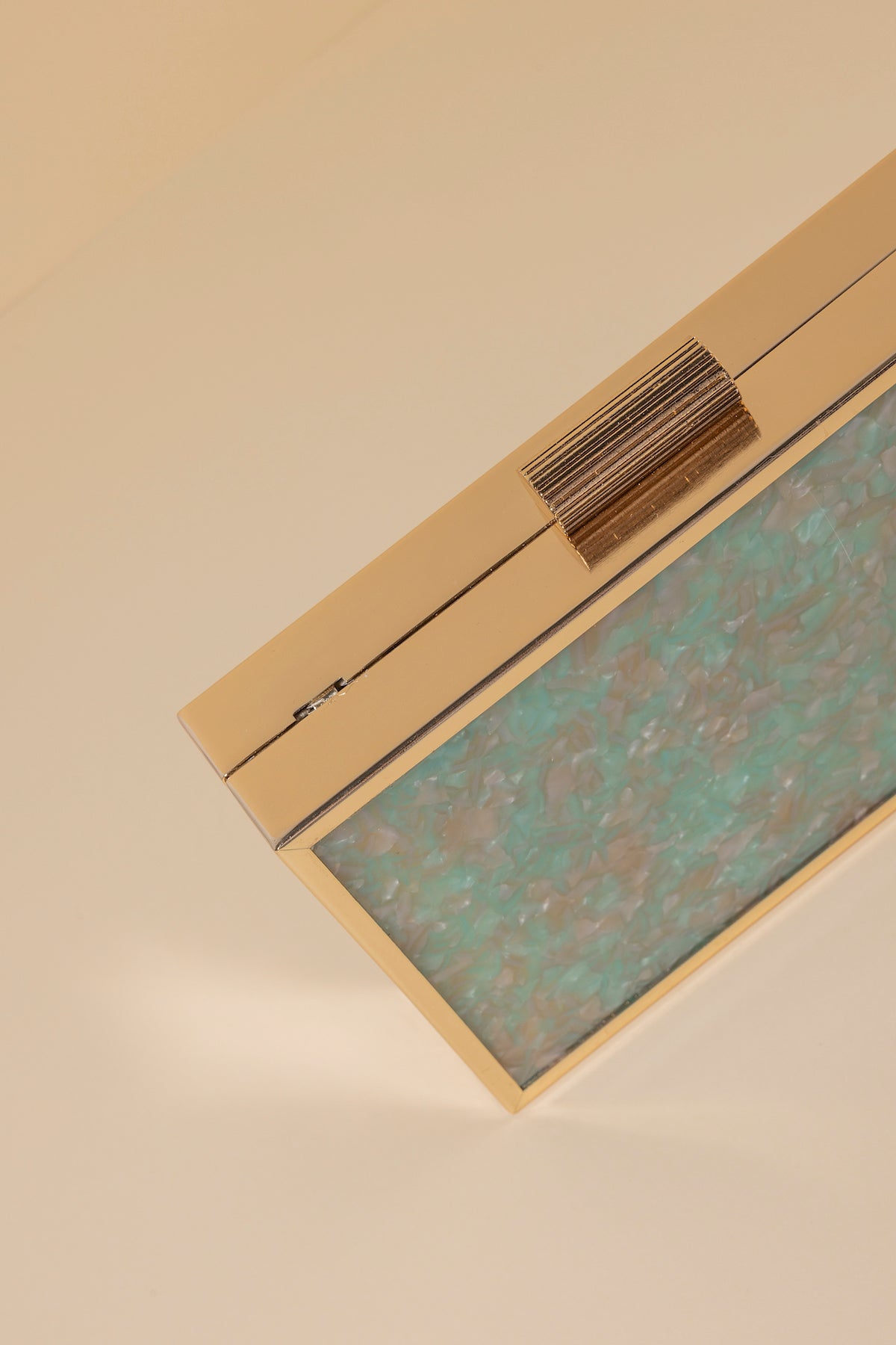 Clutch Lia Mint · Hamptons · - Bruna