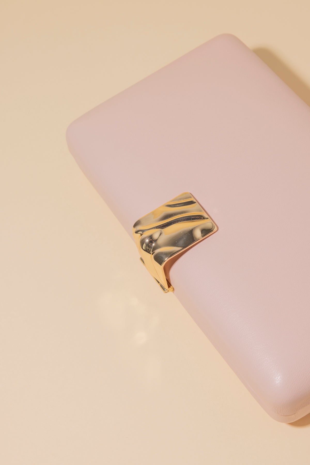 Clutch Lori Rosa · Wisteria · - Bruna