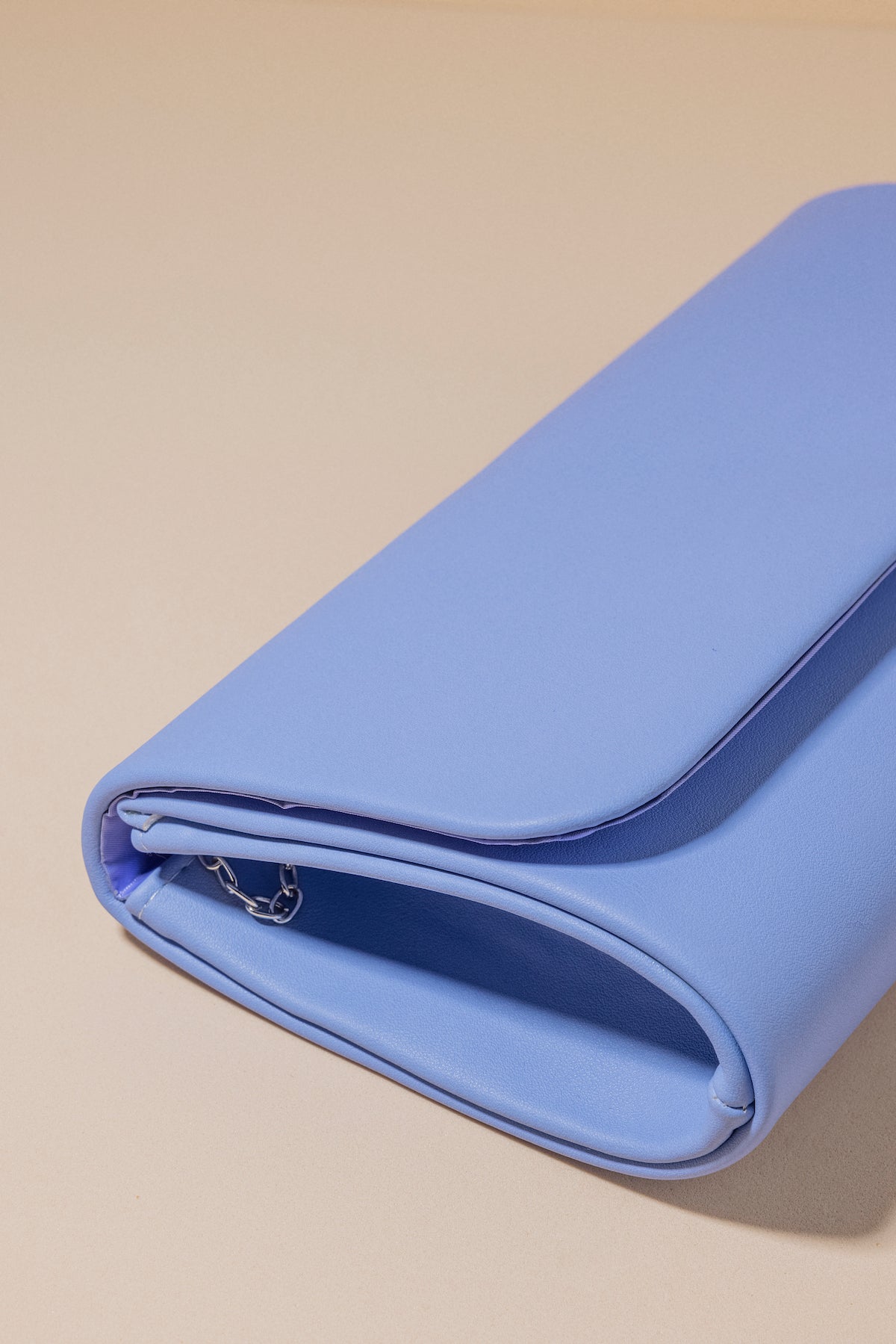 Clutch Mia Azul · Wisteria · - Bruna