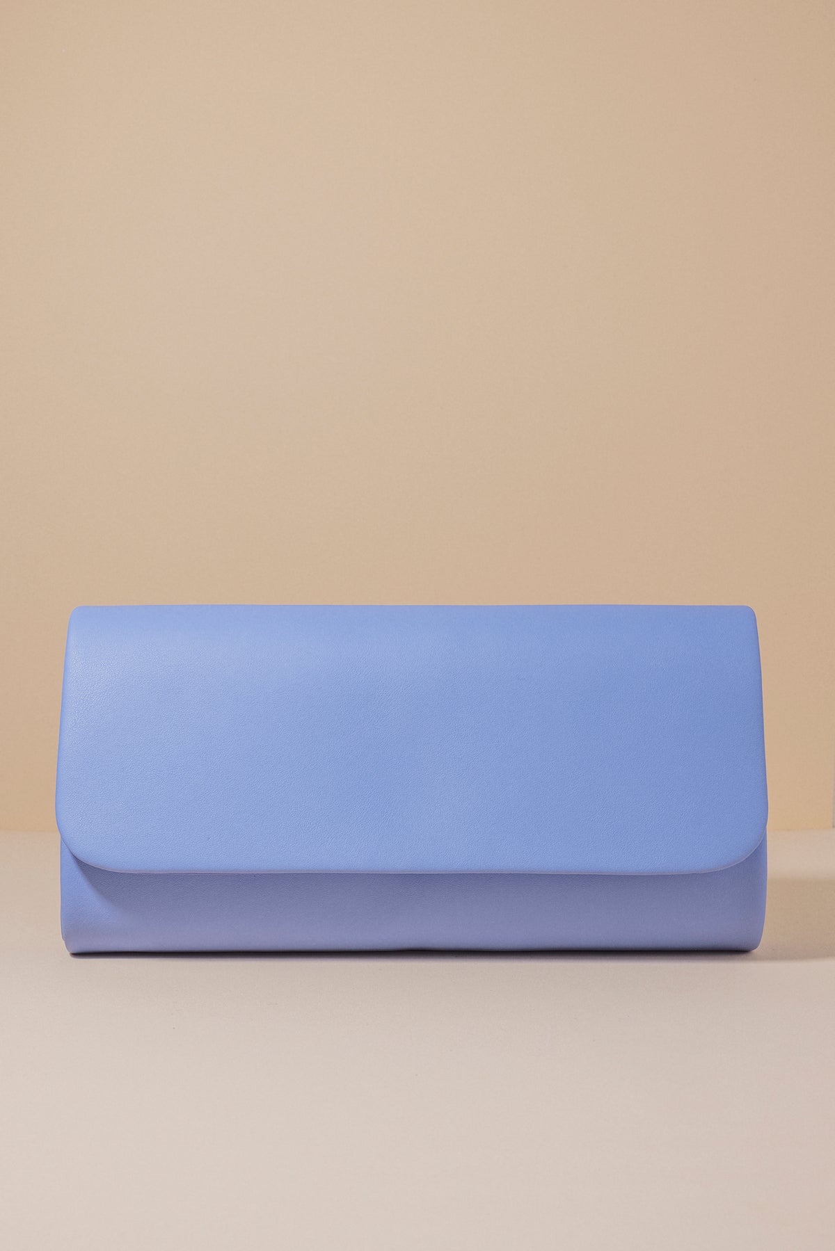 Clutch Mia Azul · Wisteria · - Bruna