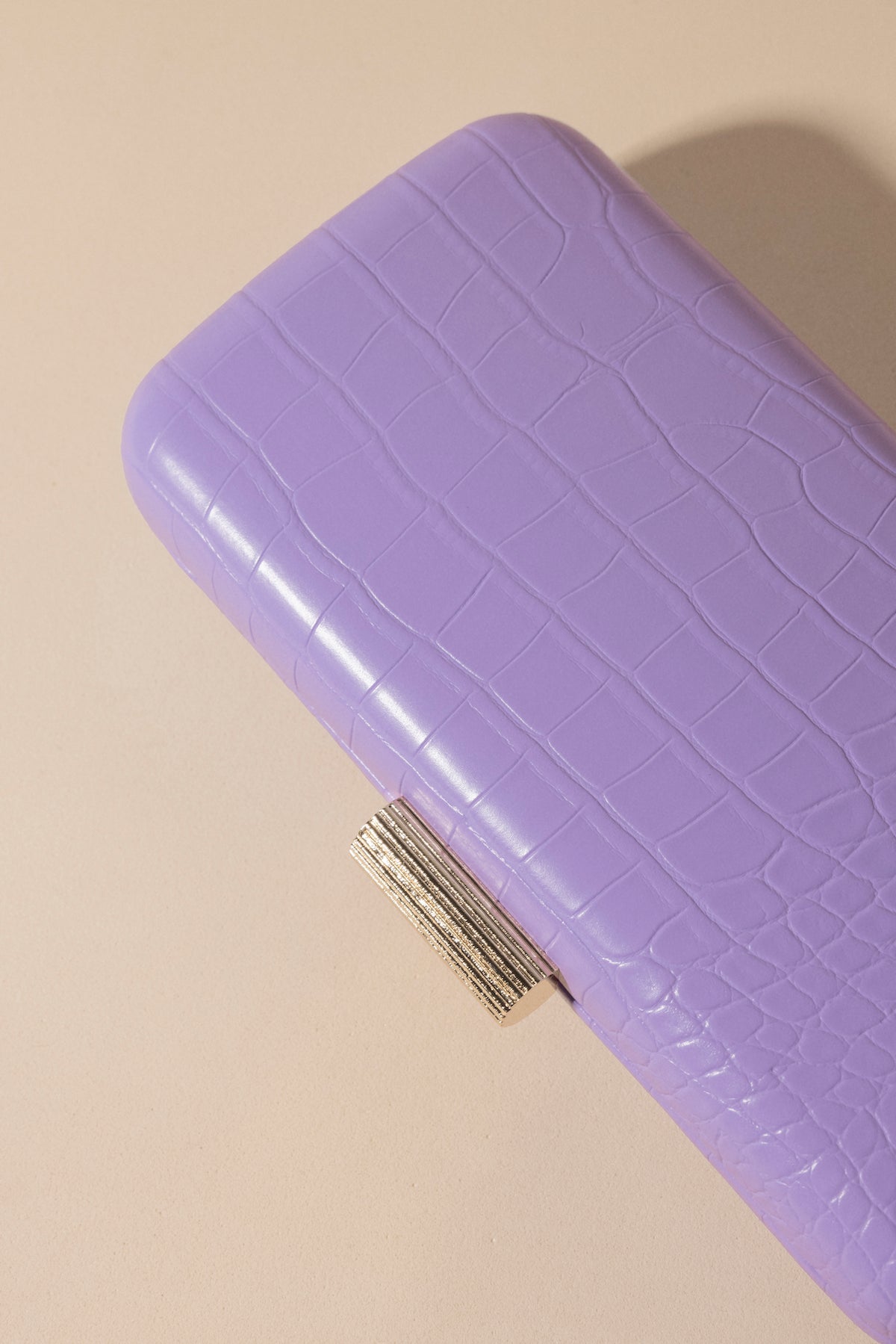 Clutch Mina Morado · Wisteria · - Bruna