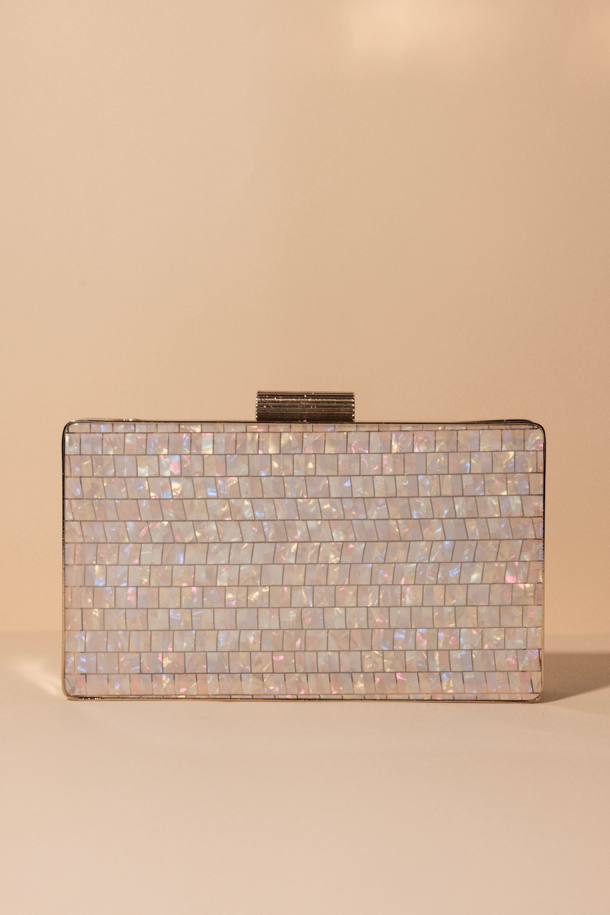 Clutch Mosaic Nacar · Muse · - Bruna