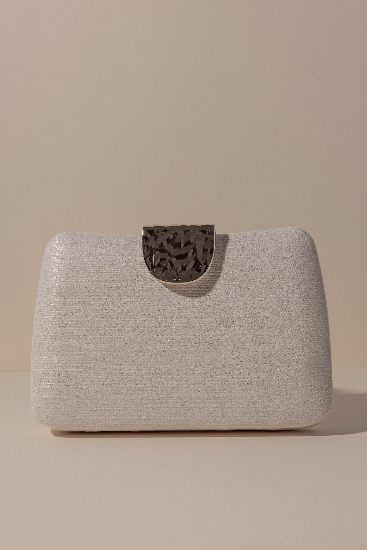 Clutch Zia Cream · Alegoria · - Bruna