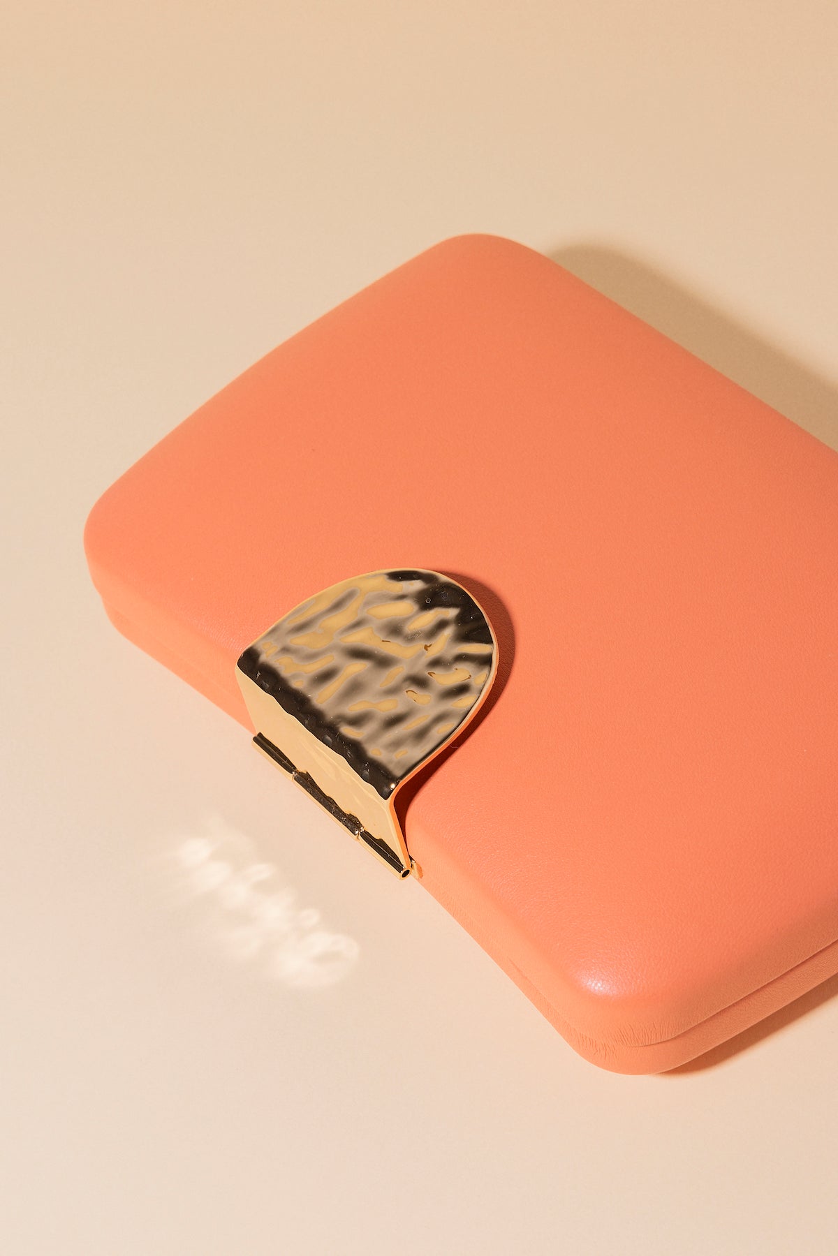 Clutch Zia Naranja · Hamptons · - Bruna