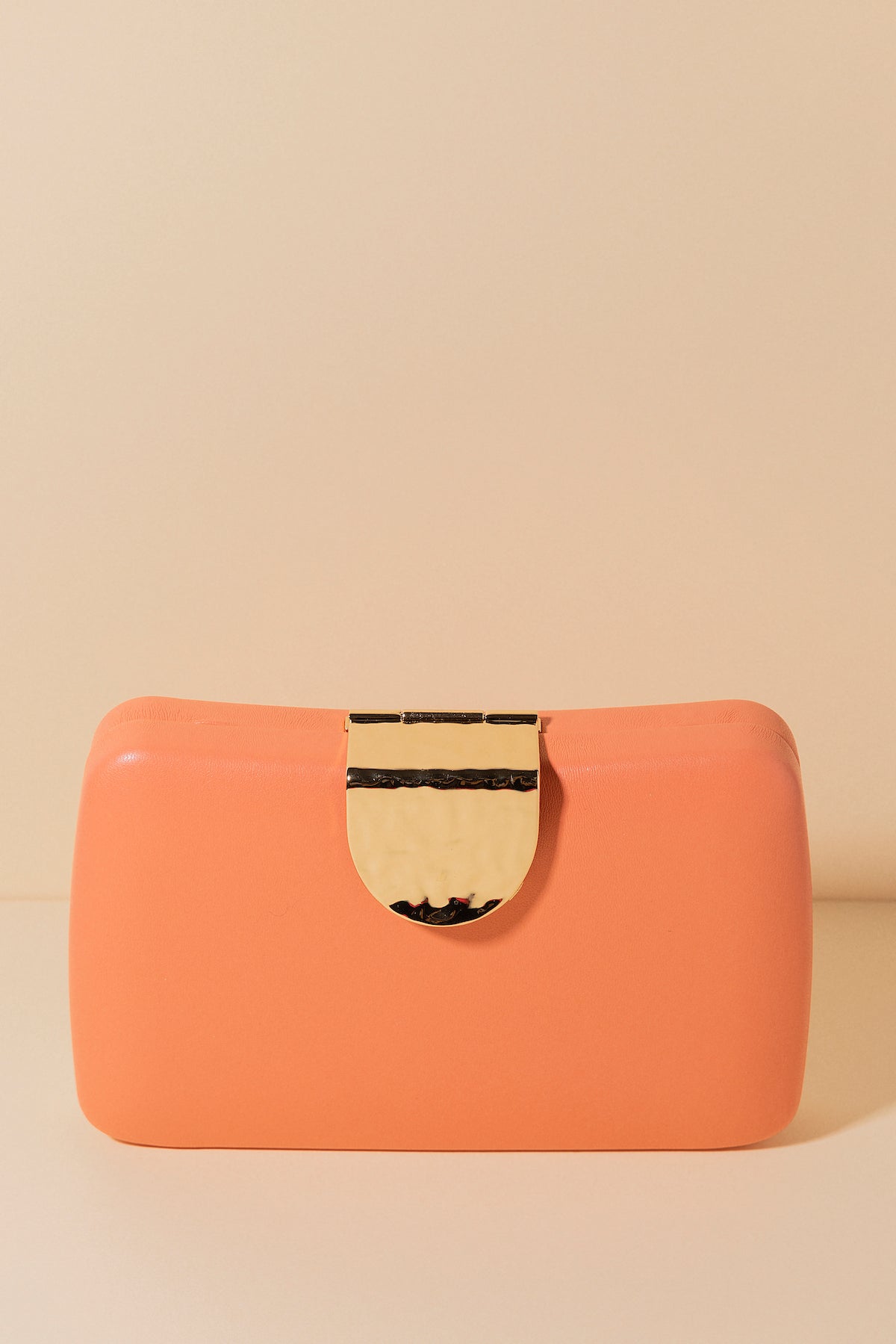 Clutch Zia Naranja · Hamptons · - Bruna