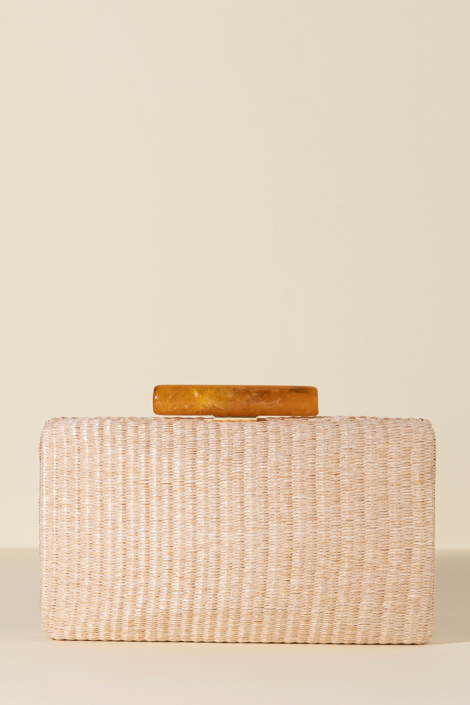 Clutch Hueso Rafia Tostado Rectangular Spring20 - brunacoleccion bruna invitadaperfecta invitadaboda invitadabruna boda guest wedding