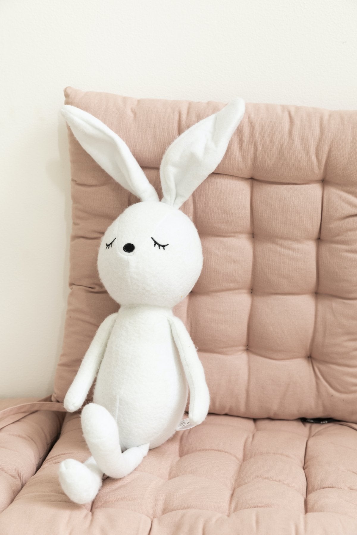 Conejo Louis Peluche · Deco · - Bruna