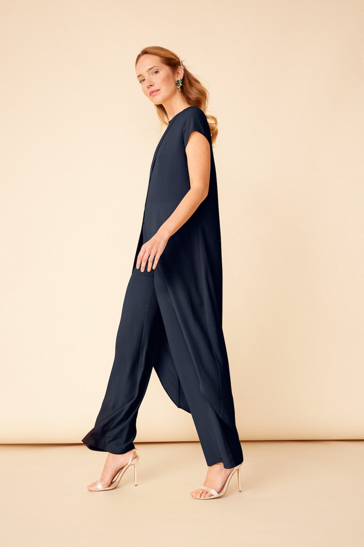 Conjunto Top Maca + Pantalon Lisa Navy · Wisteria · - Bruna