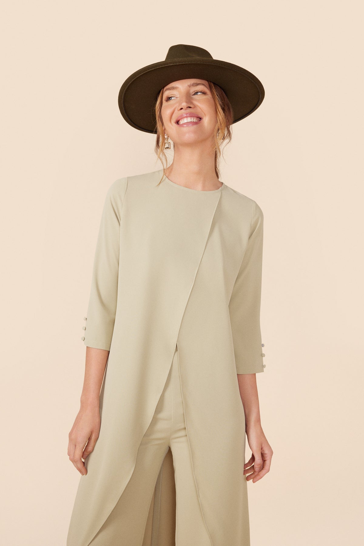 Conjunto Top + Pantalon Doris Sage · Alegoria · - Bruna