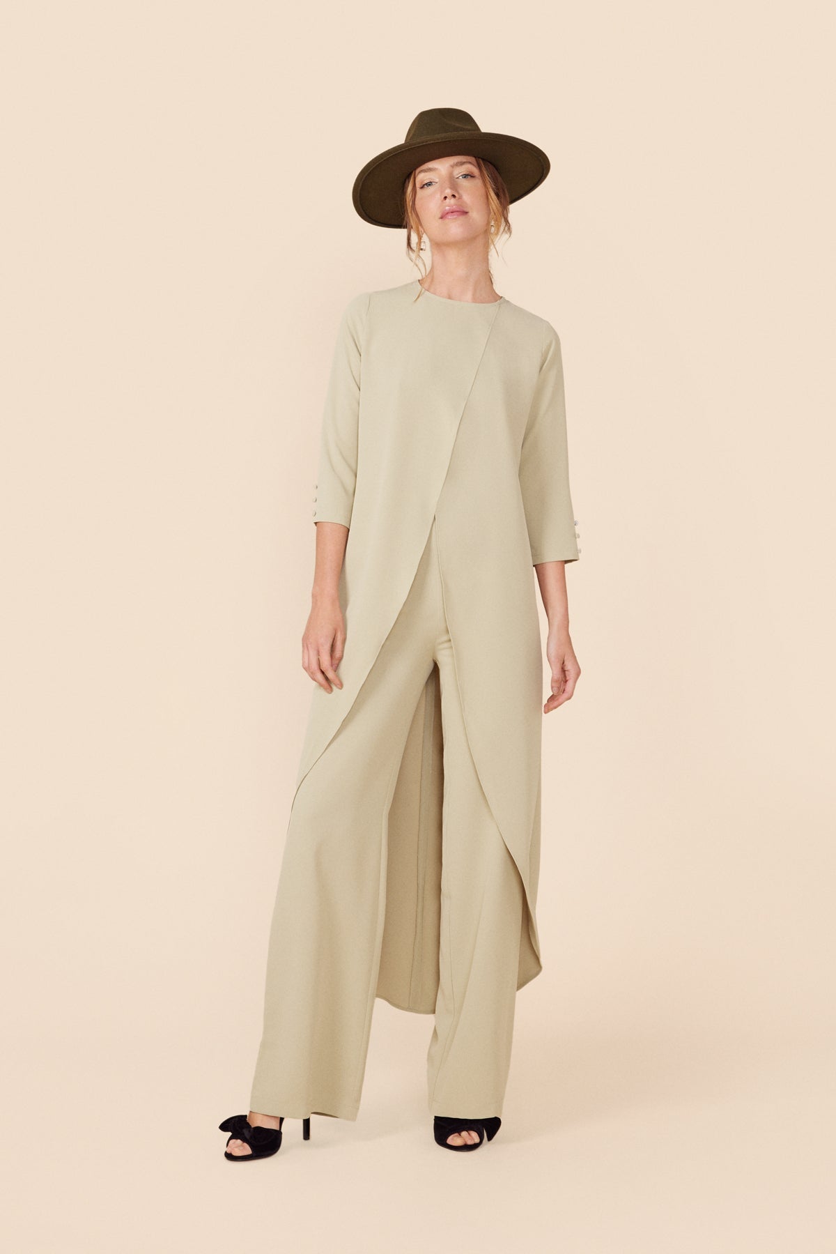 Conjunto Top + Pantalon Doris Sage · Alegoria · - Bruna