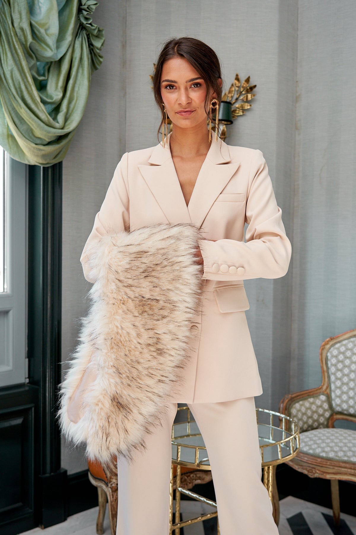 Estola Leah Beige · Muse · - Bruna
