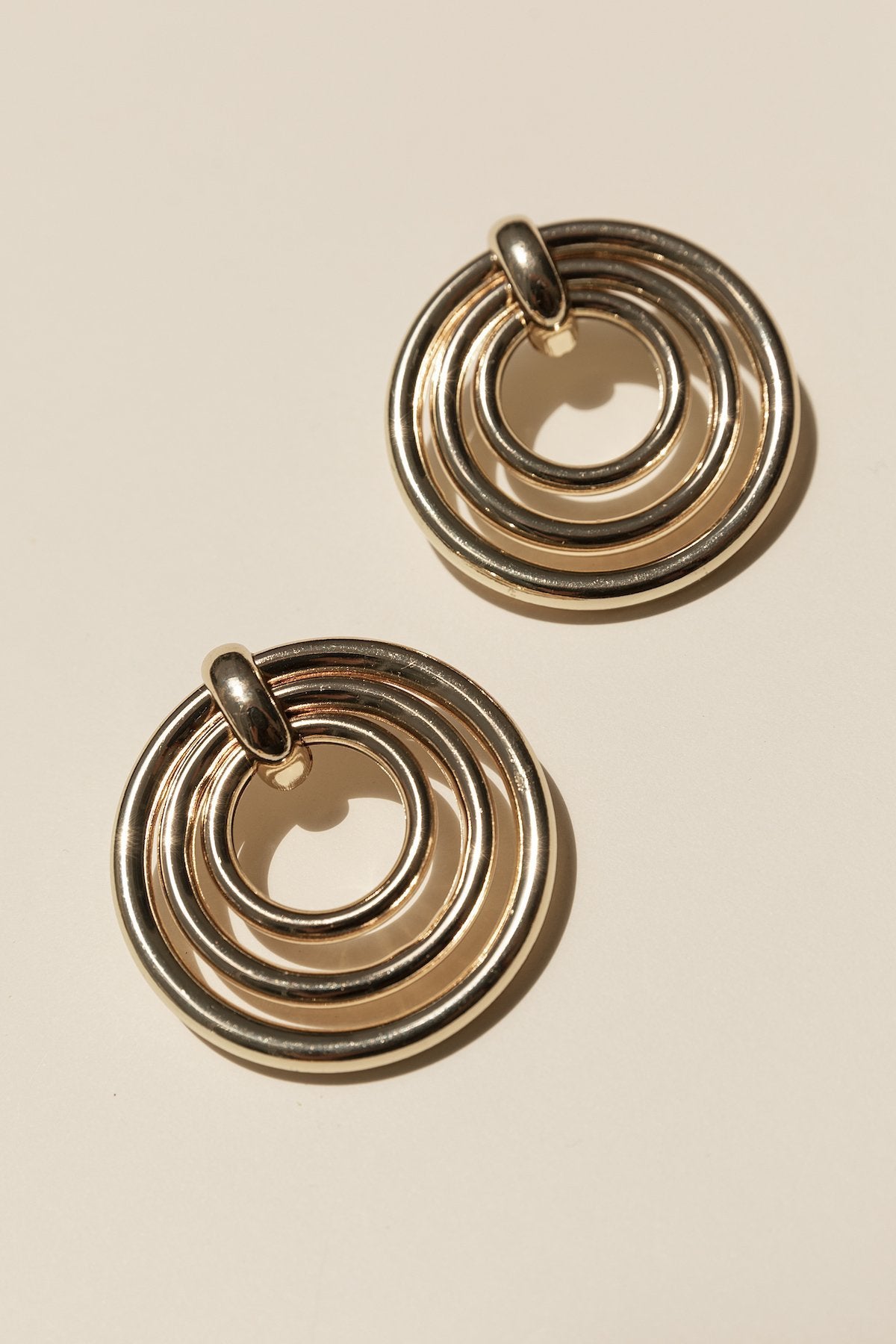 Pendientes Circle · Rivera · - Bruna