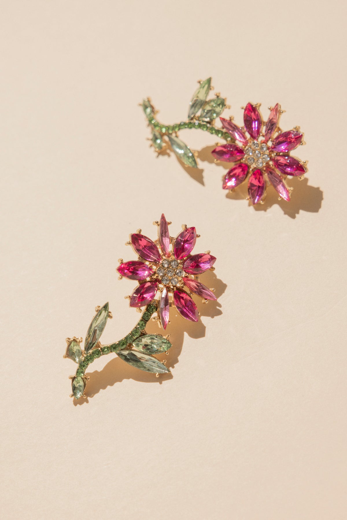 Pendientes Daisy Buganvilla · Hamptons · - Bruna