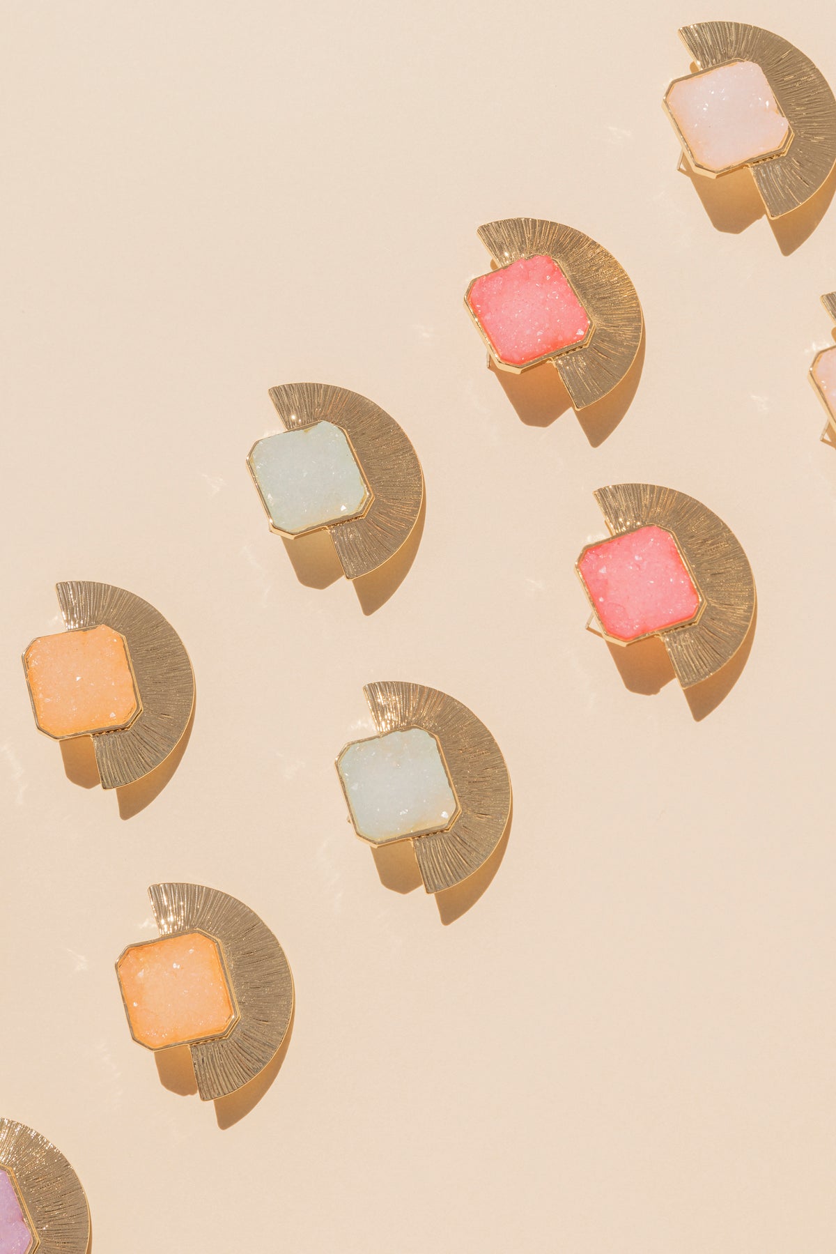 Pendientes Frida Coral · Hamptons · - Bruna