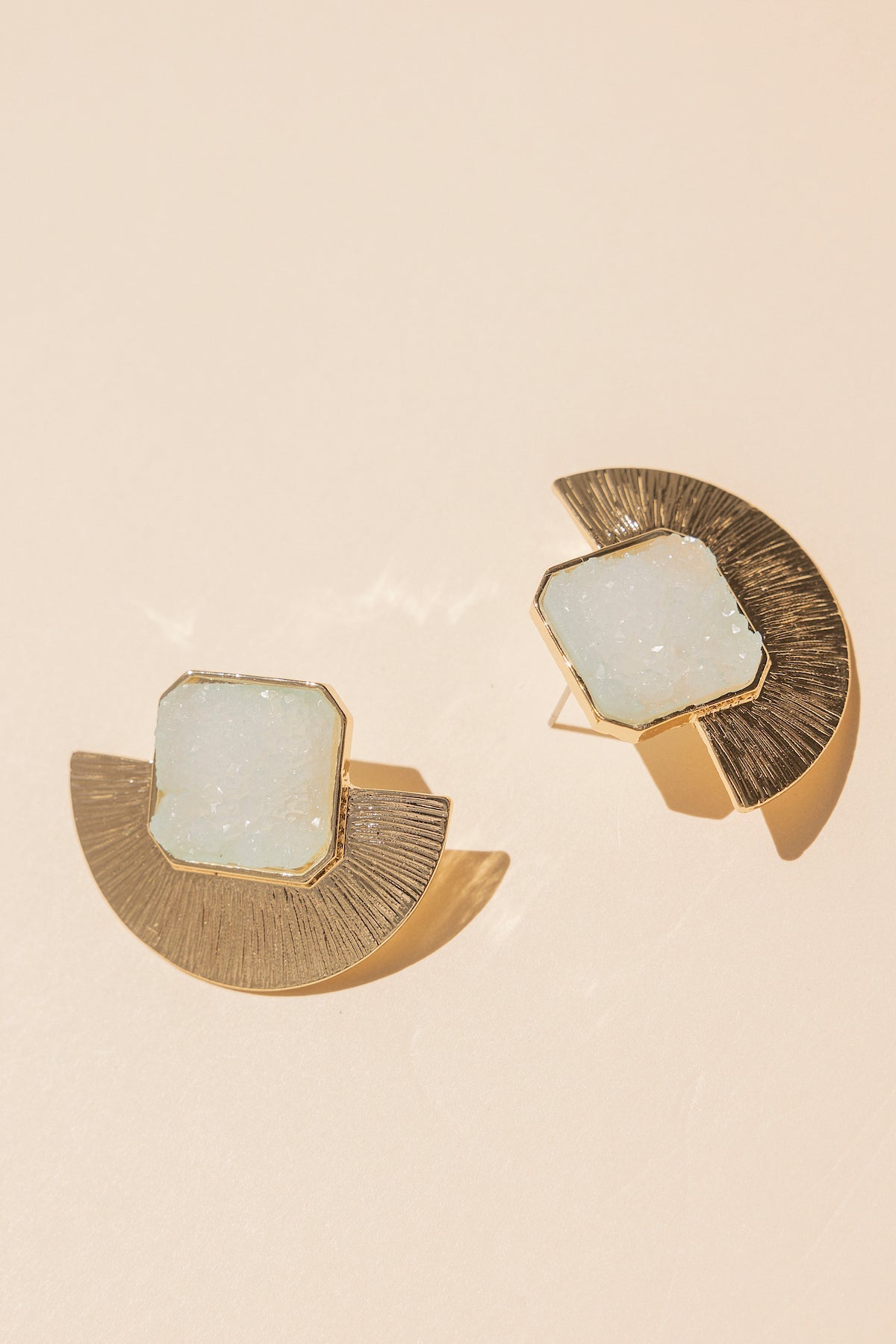 Pendientes Frida Moonstone · Hamptons · - Bruna
