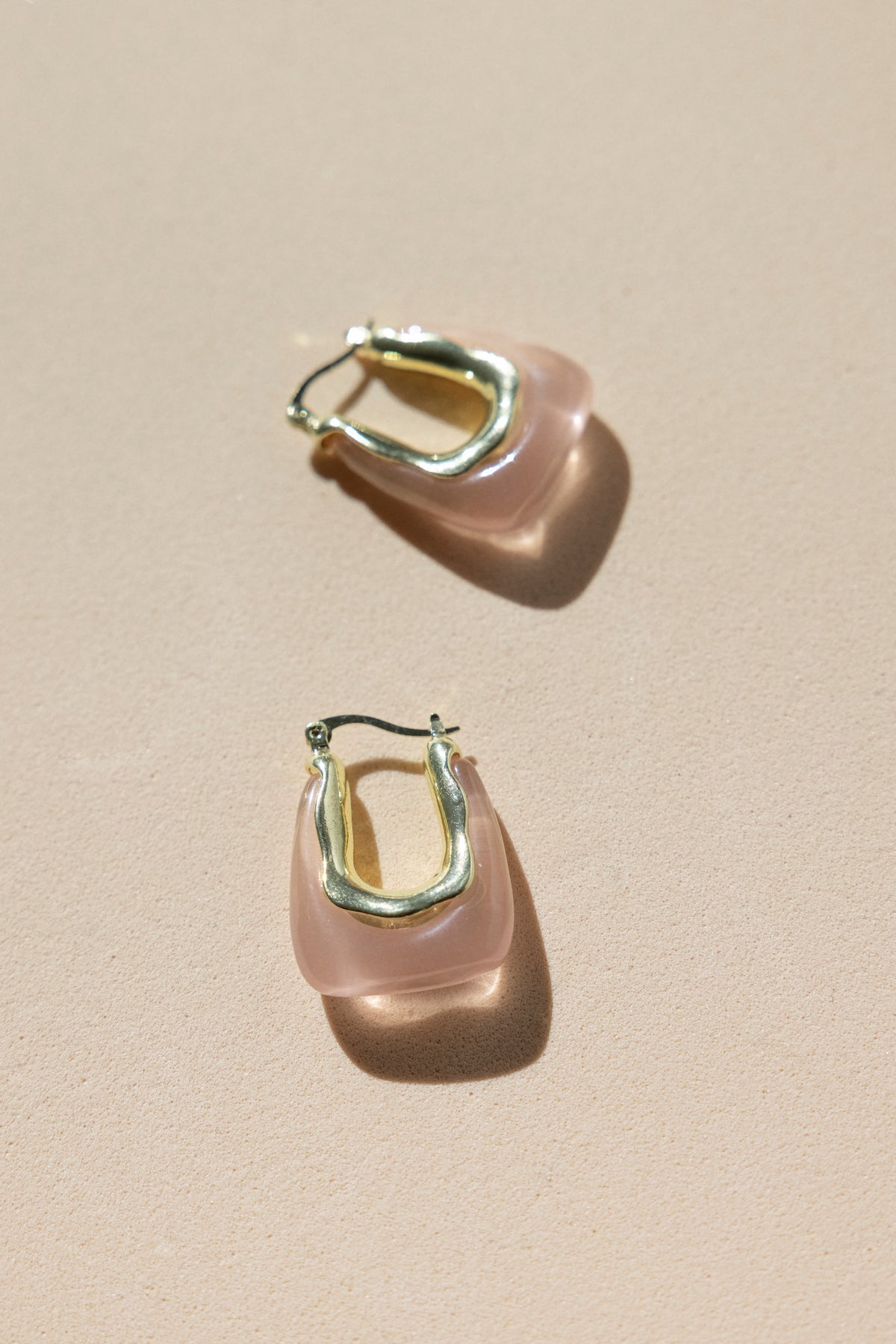 Pendientes Glossy Diana Pink · Wisteria · - Bruna