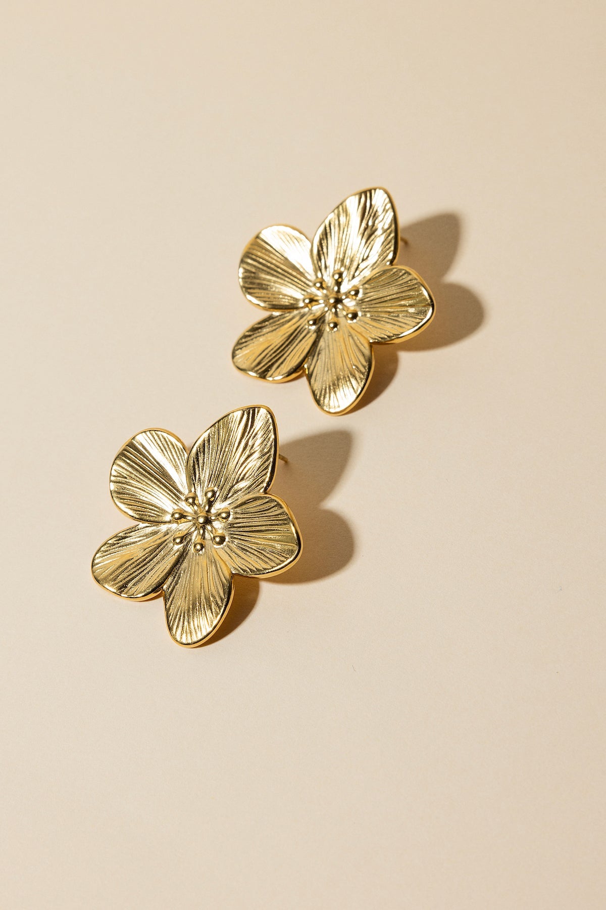 Pendientes Trudy · Flora · - Bruna