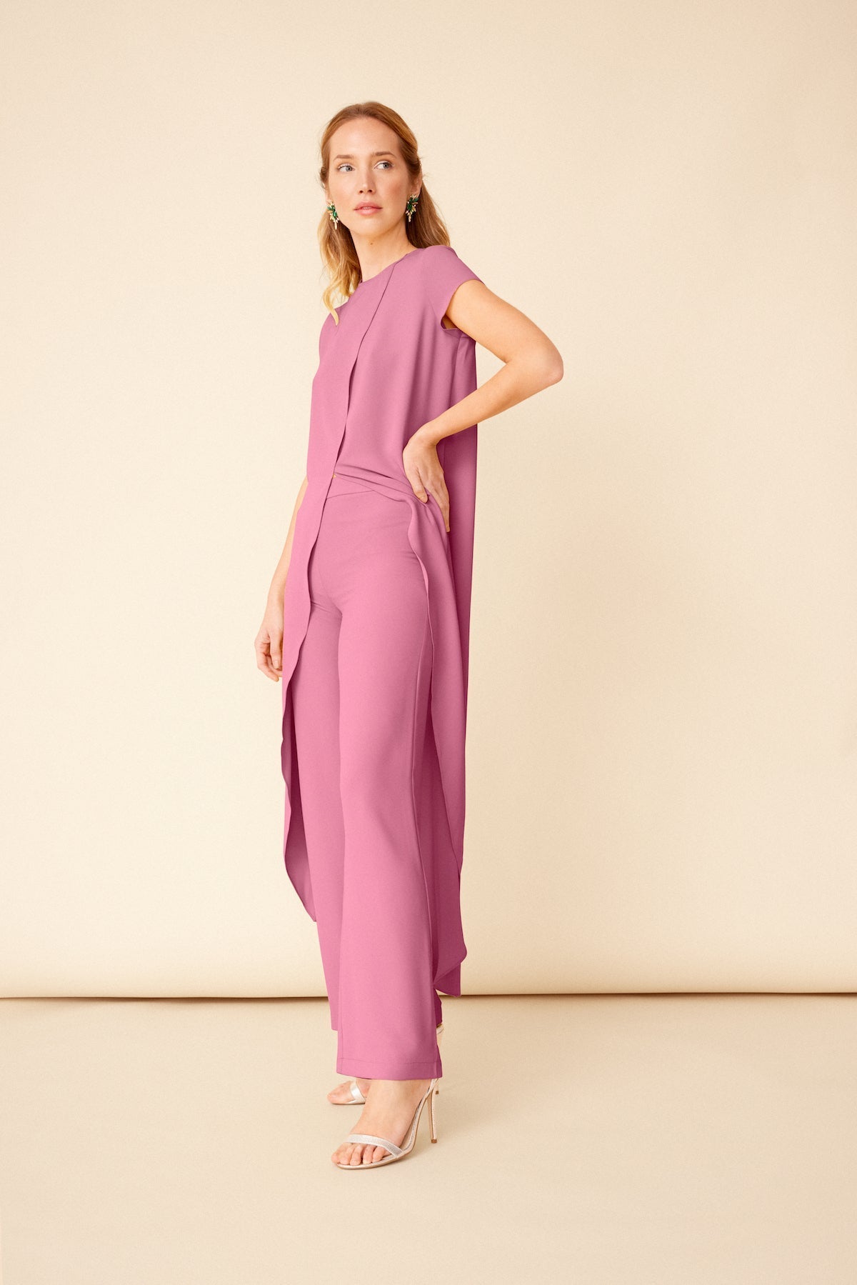 Top Maca Berry · Wisteria · - Bruna