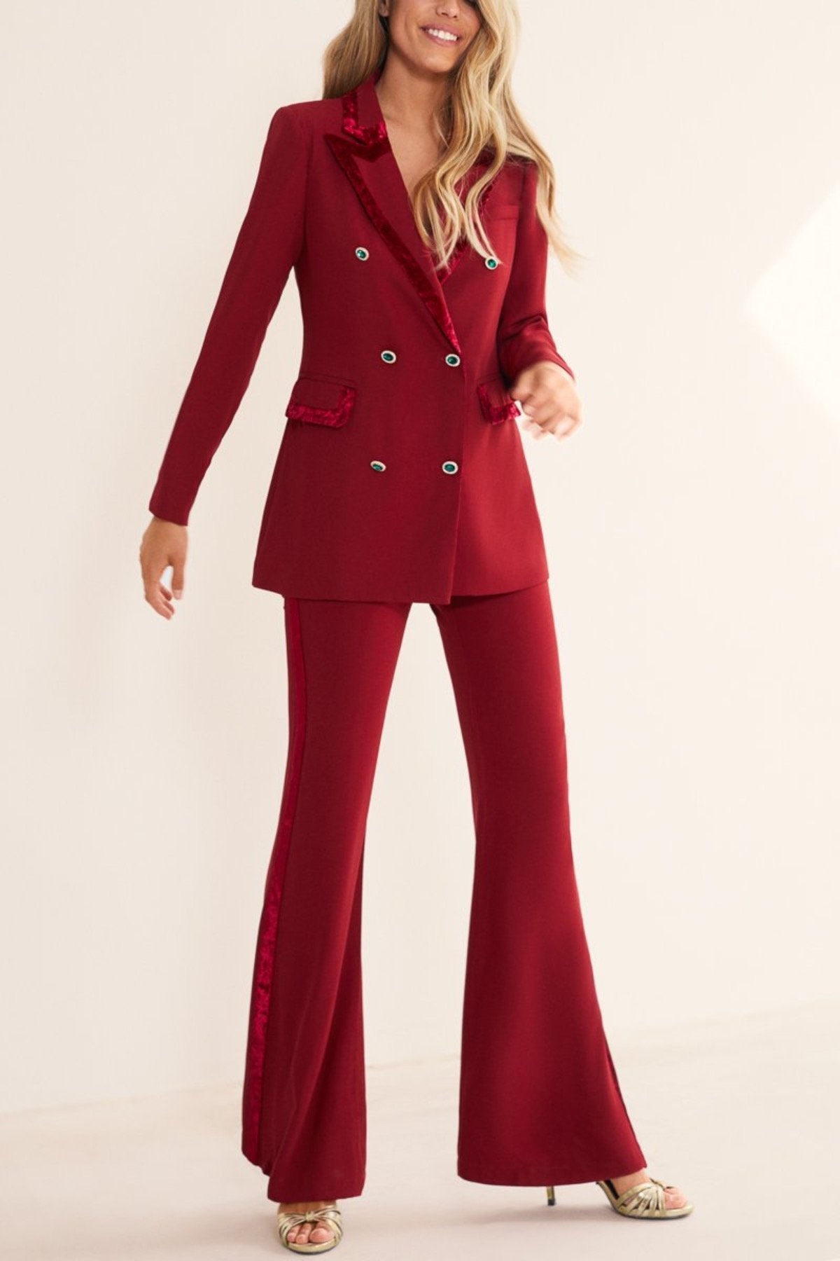 Traje Chaqueta Alfonsine + Pantalon Didier Cereza · Bohemian Rhapsody · - Bruna