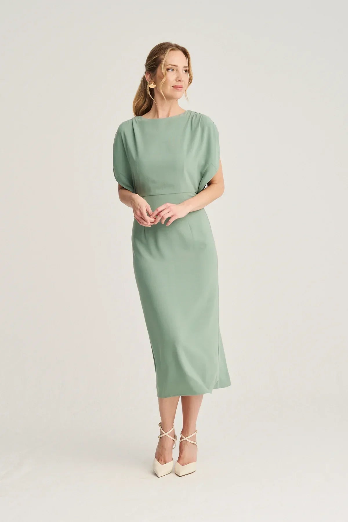 Looks para madres de comunión: consejos para un estilo impecable
