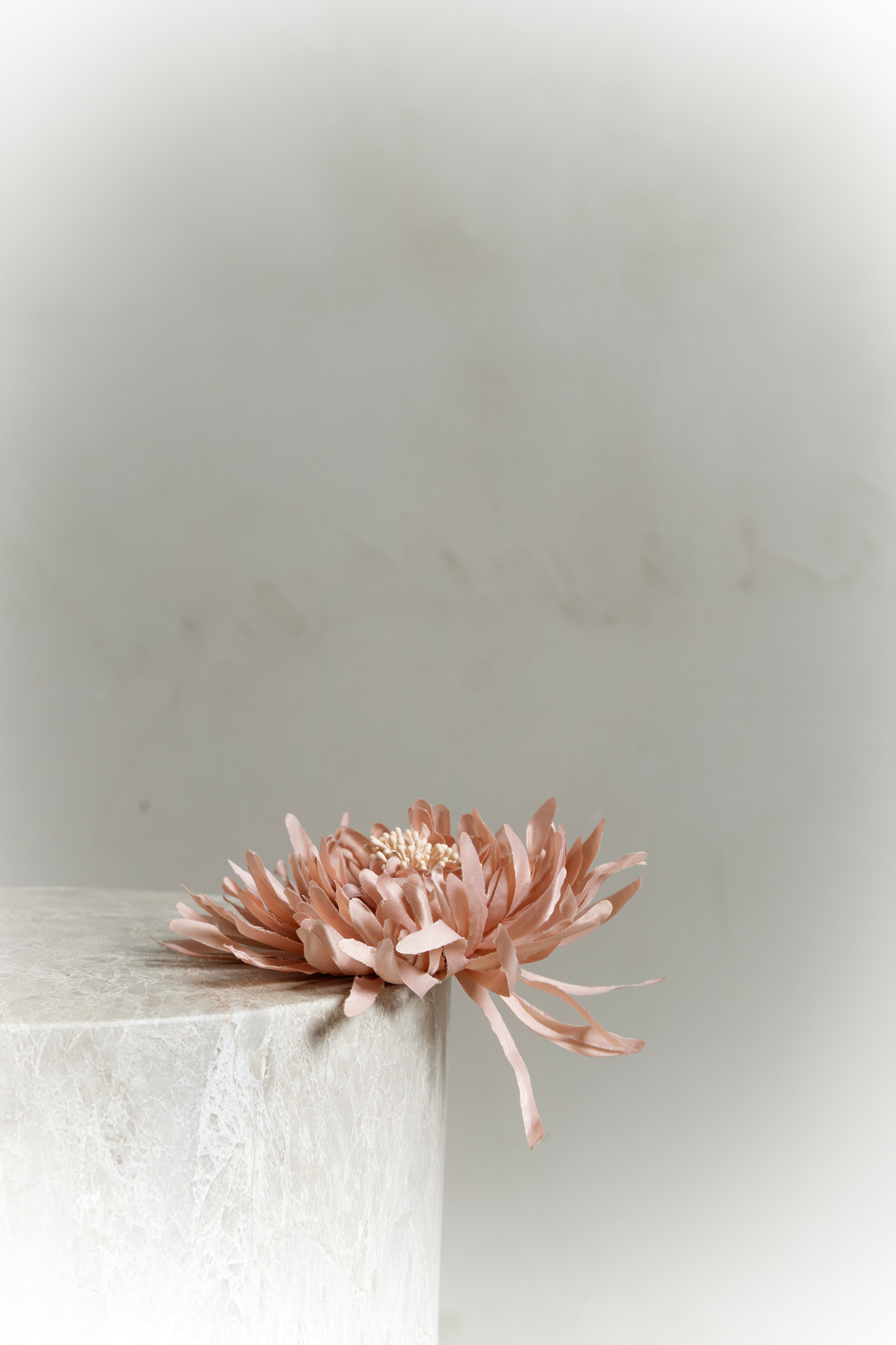 Broche Flor Rosa · Allegra ·