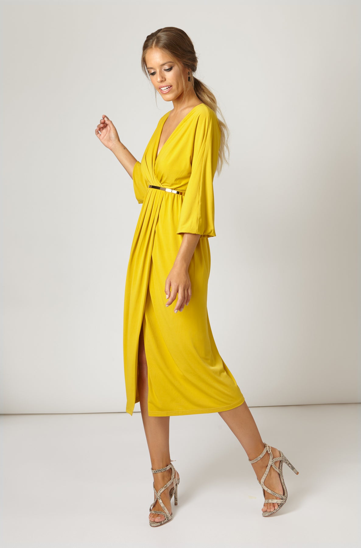 Vestido Lela Mostaza SS19 - brunacoleccion bruna invitadaperfecta invitadaboda invitadabruna boda guest wedding 