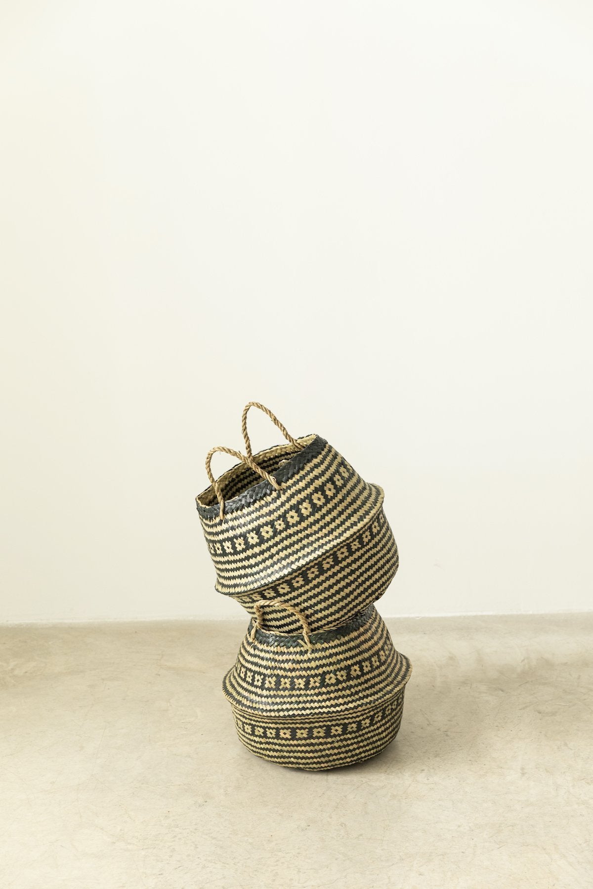 Cesta Plegable Trenzada Geo · Deco · - Bruna