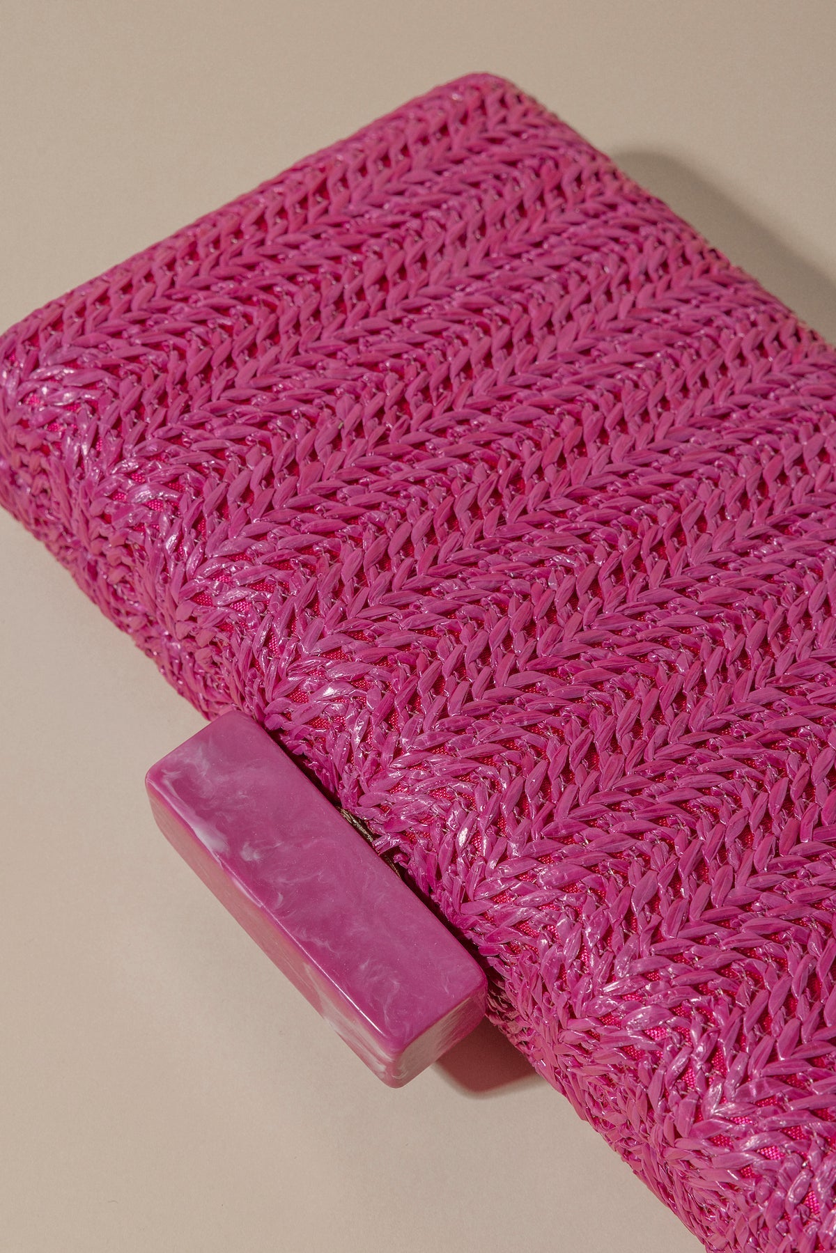 Clutch Braid Fucsia · Alegoria · - Bruna