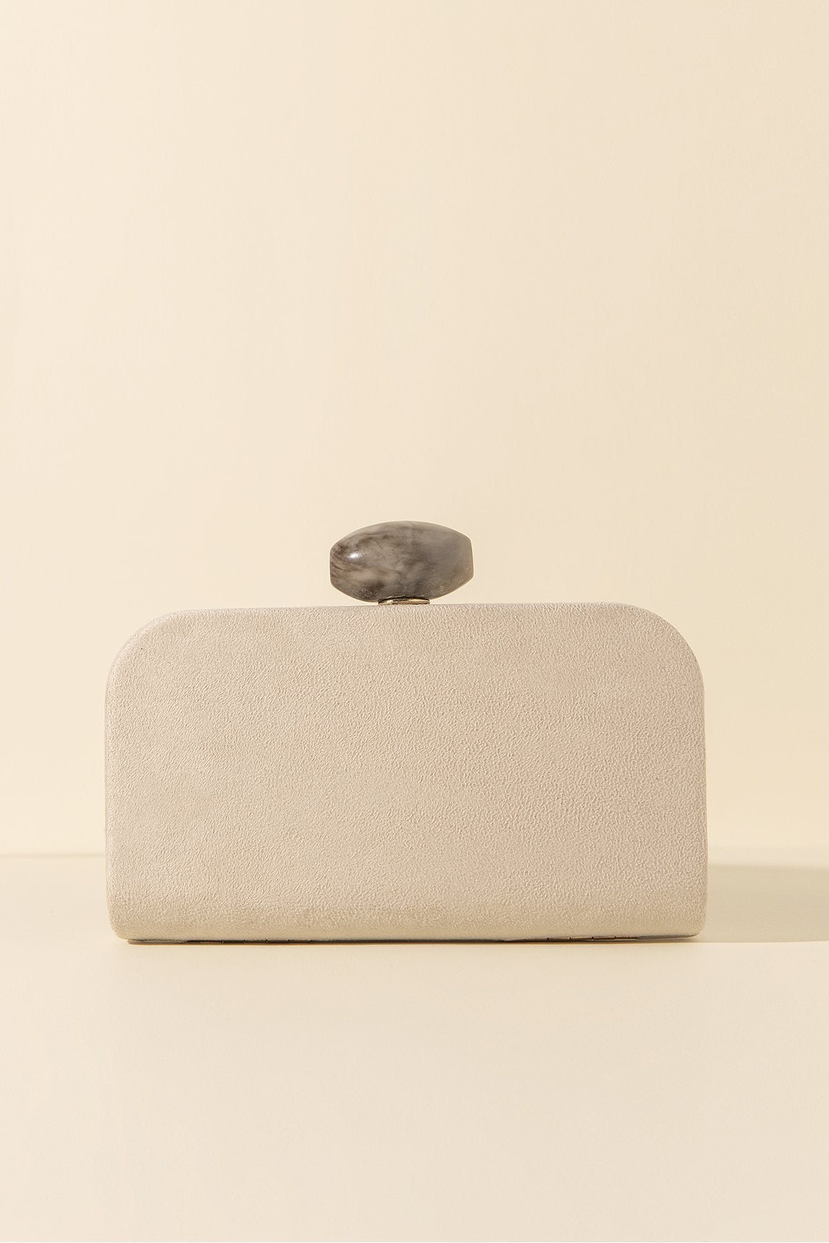 Clutch Ipanema Suede Hueso · Ipanema · - Bruna
