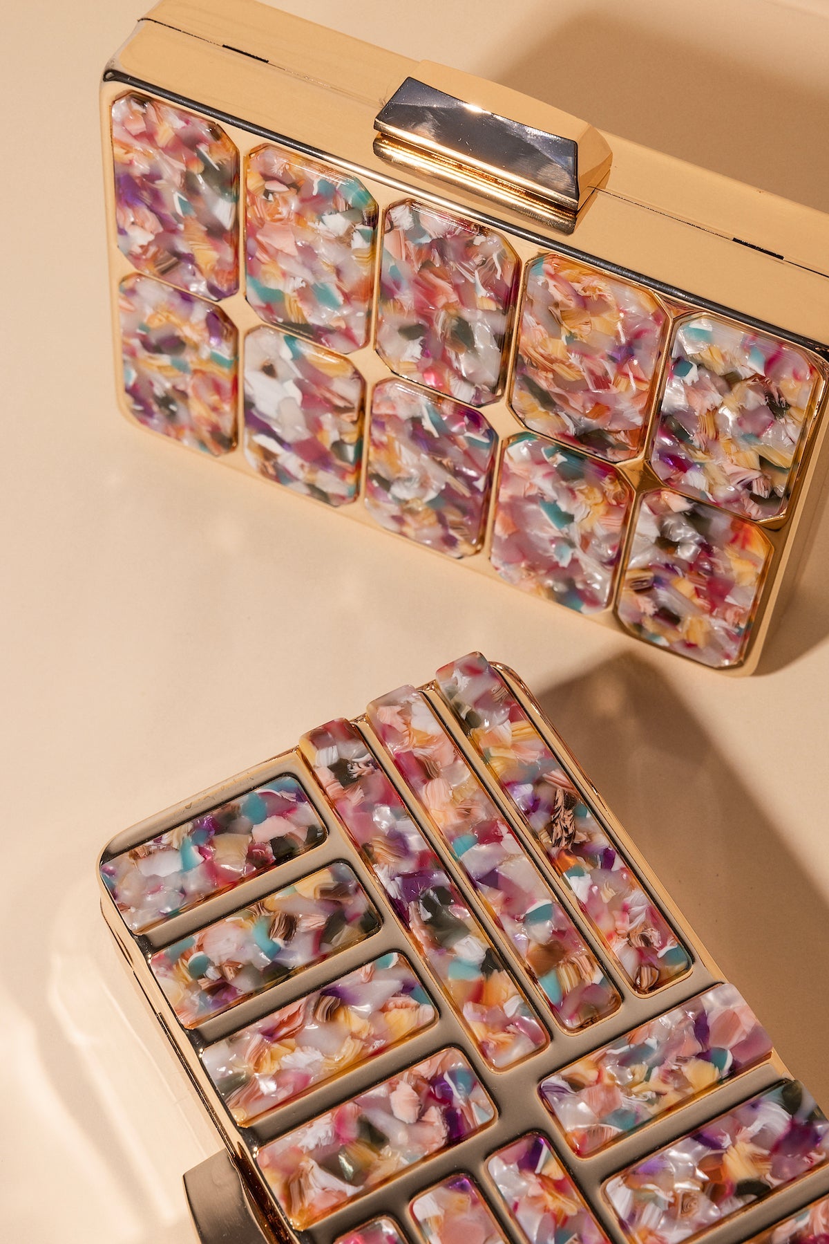 Clutch Yara Multicolor · Muse · - Bruna