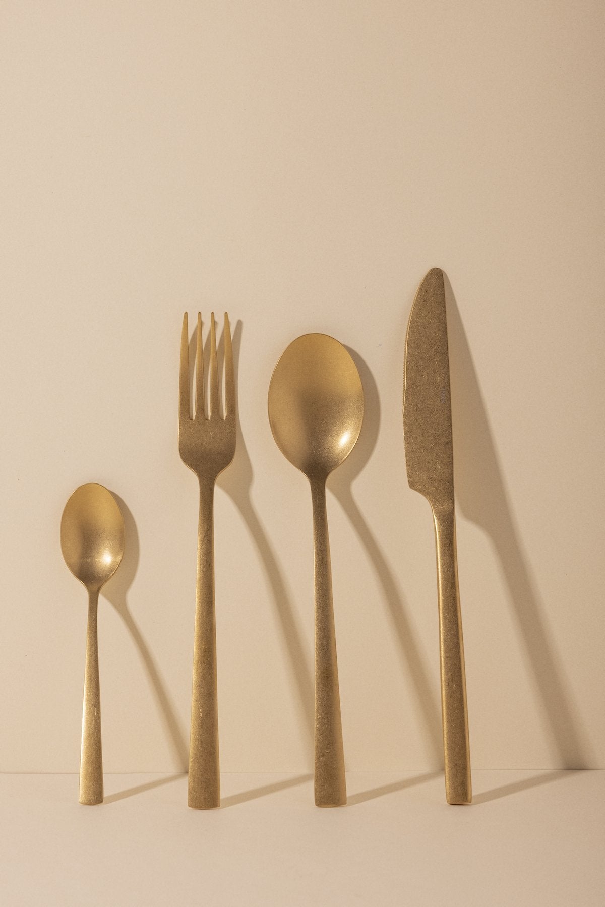 Pack de 24 piezas de cubiertos dorados Vintage · Deco · - Bruna