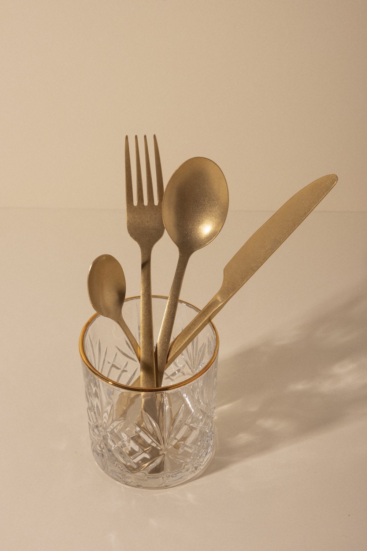 Pack de 24 piezas de cubiertos dorados Vintage · Deco · - Bruna