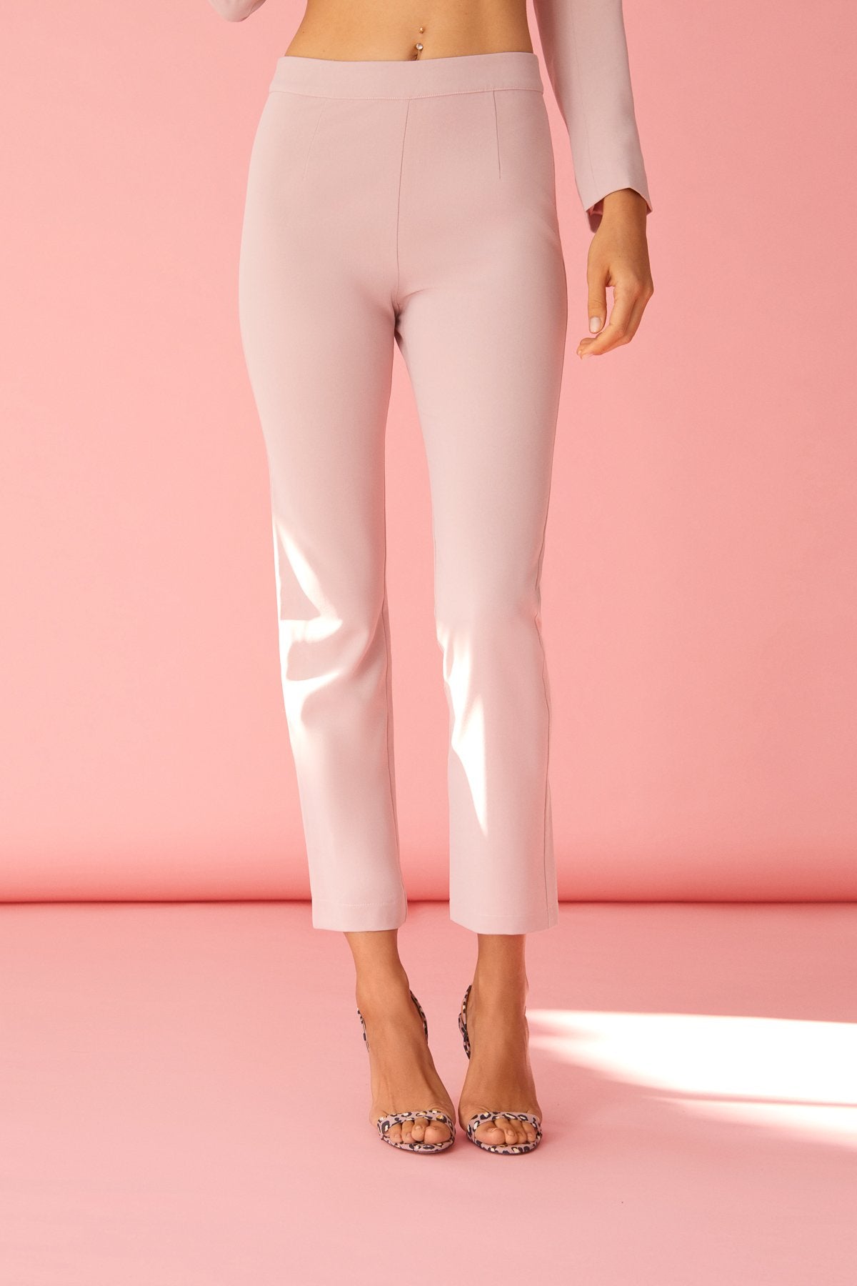 Pantalon Alexandra Rosa · Pretty in Pink · - Bruna