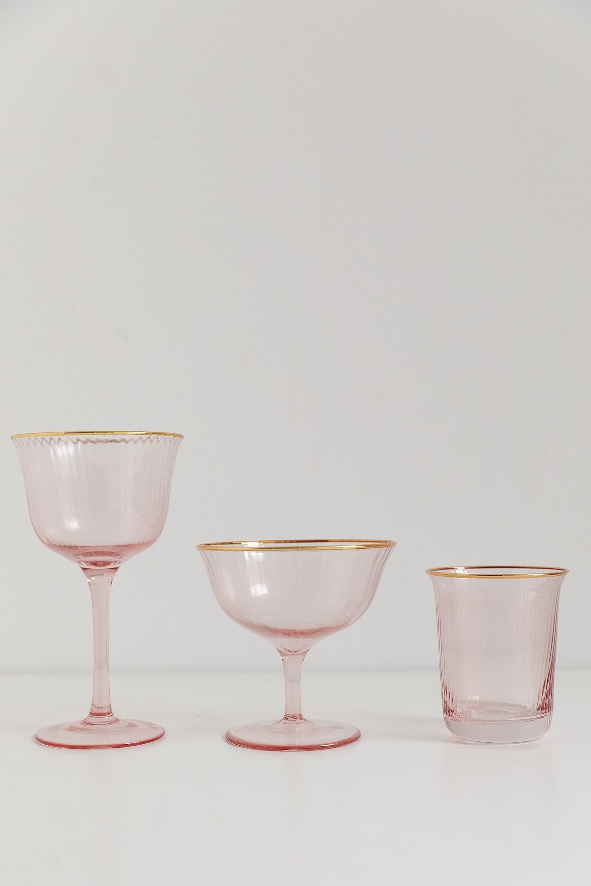 Set de 6 Vasos de Agua Rosa con filo dorado · Deco · - Bruna